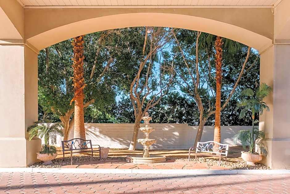 Ramada Palm Springs