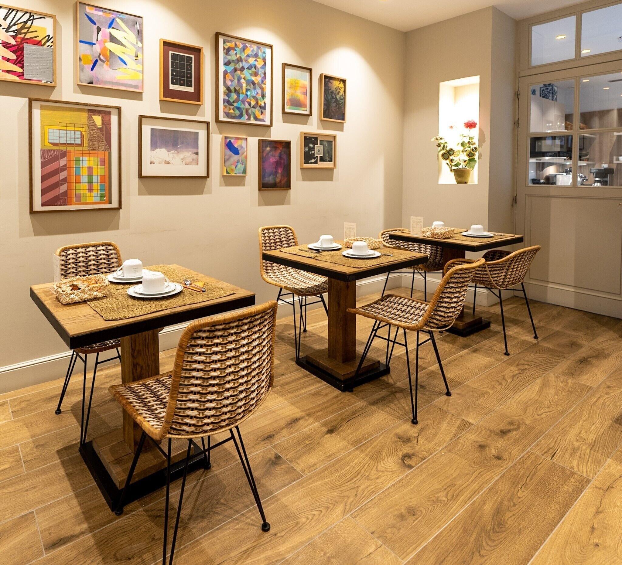 Hôtel du Danube by null