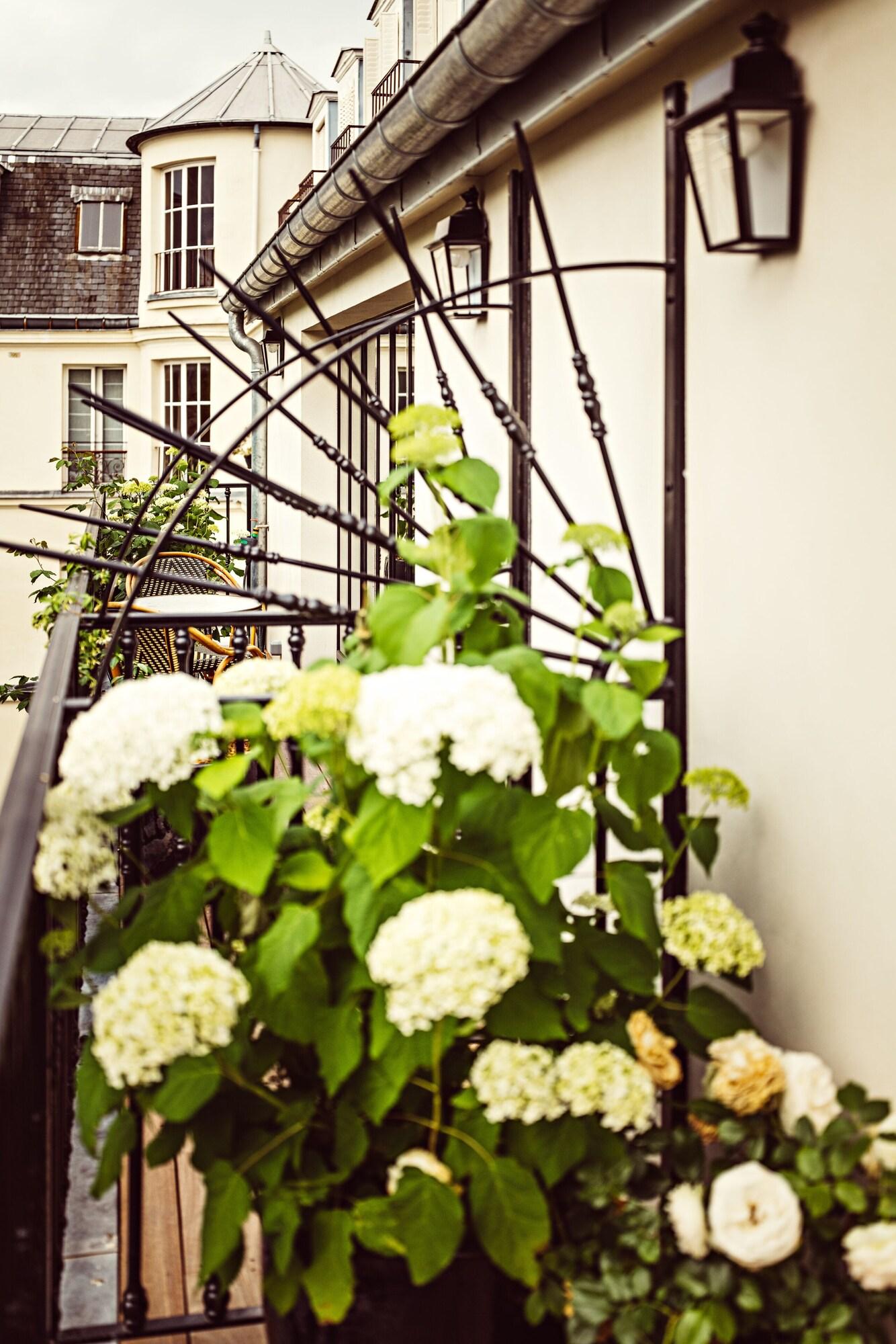 Hotel Eldorado Paris by null