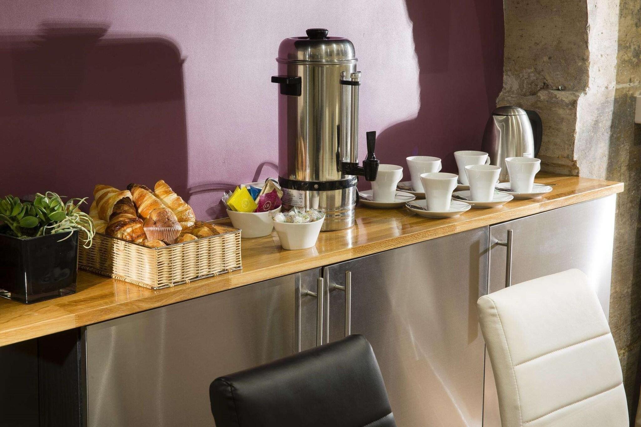 Hôtel Jacques de Molay by null