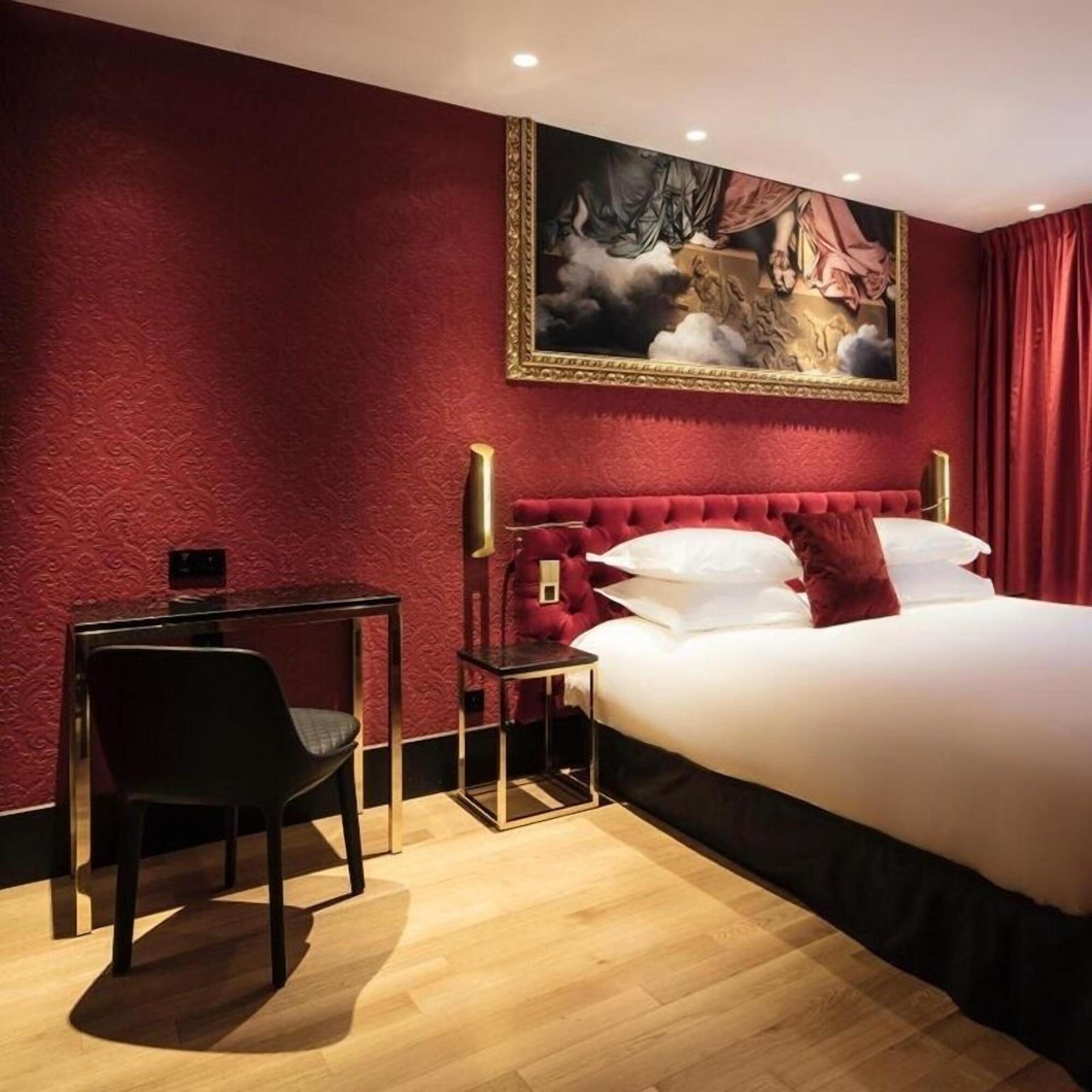 Hotel Eiffel Petit Louvre by null