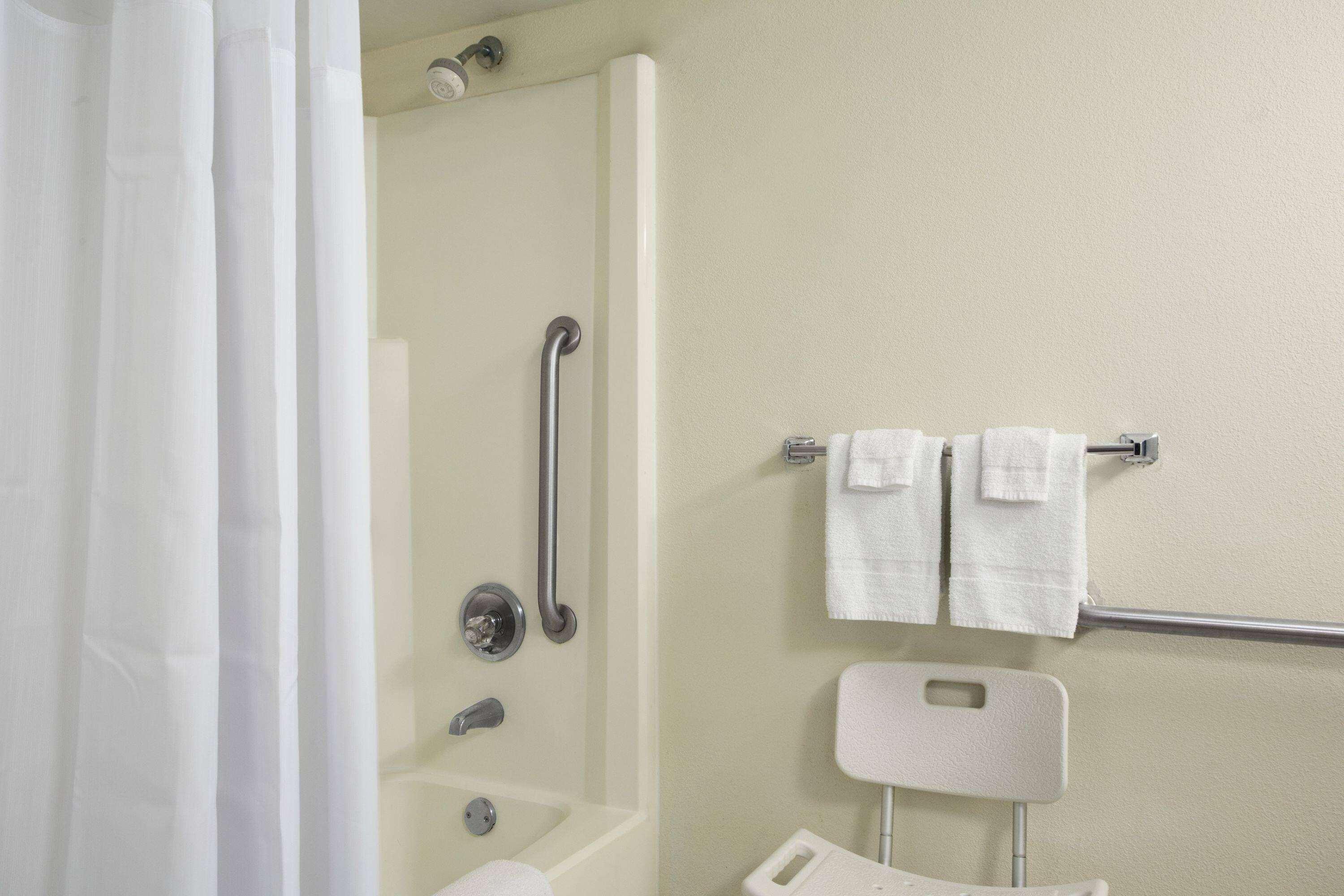 Ramada By Wyndham Pittsburghnew Stanton