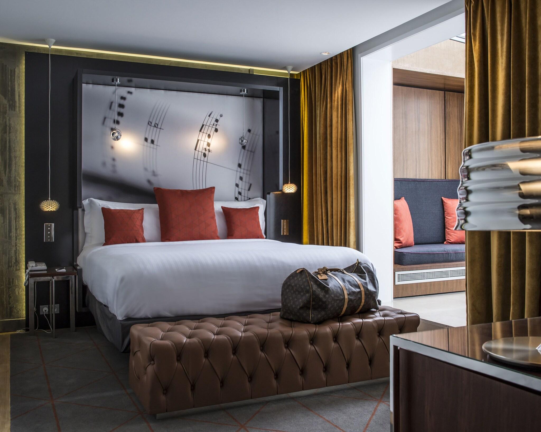 Галерея изображений Hotel De Sers Champs Elysees