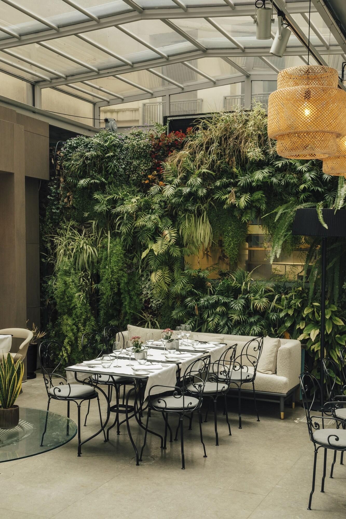 Hotel De Sers by null