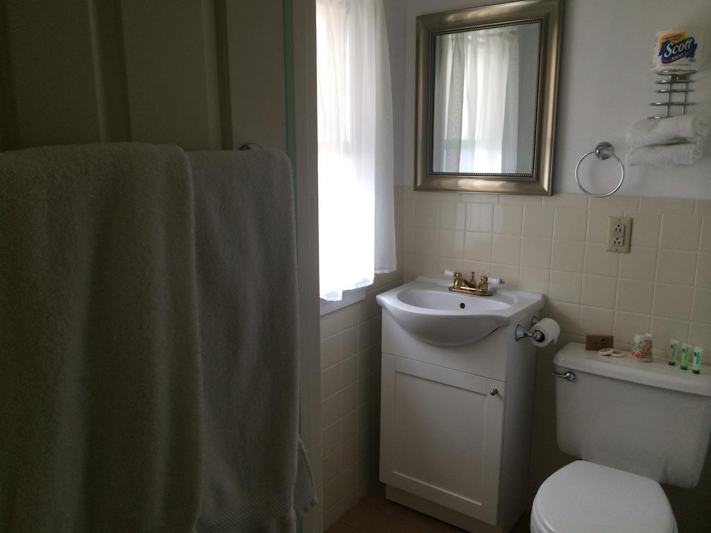 The Grenville Hotel & Restaurant by null