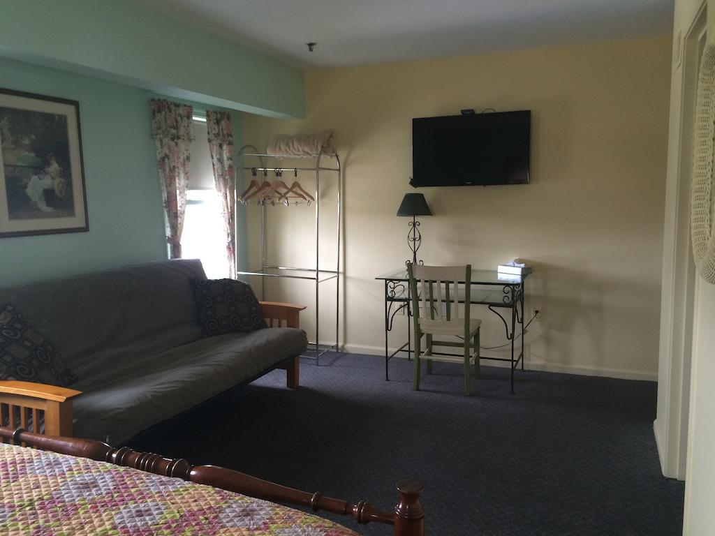 The Grenville Hotel & Restaurant by null