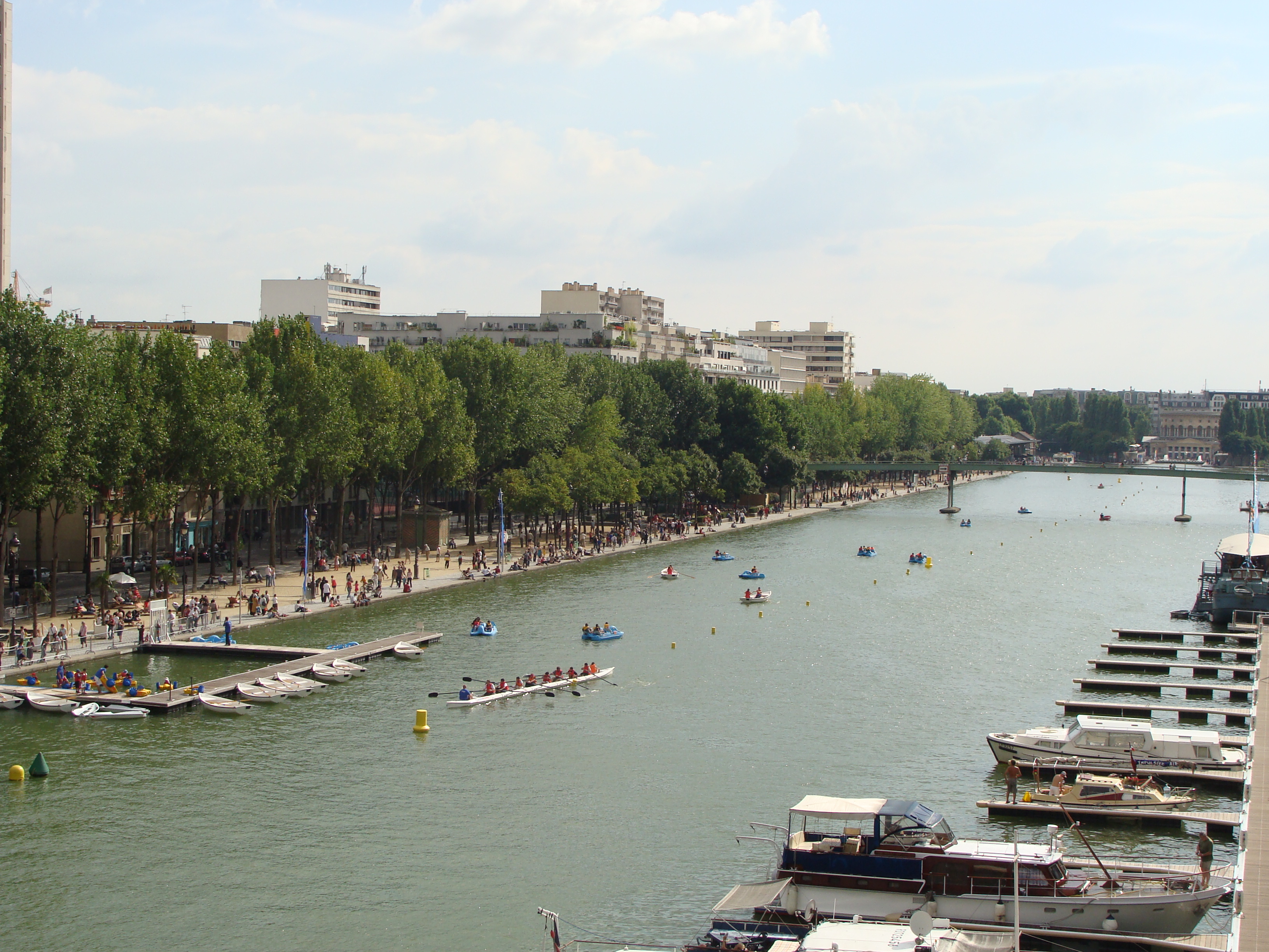Imagem da galeria de Holiday Inn Express Paris - Canal De La Villette