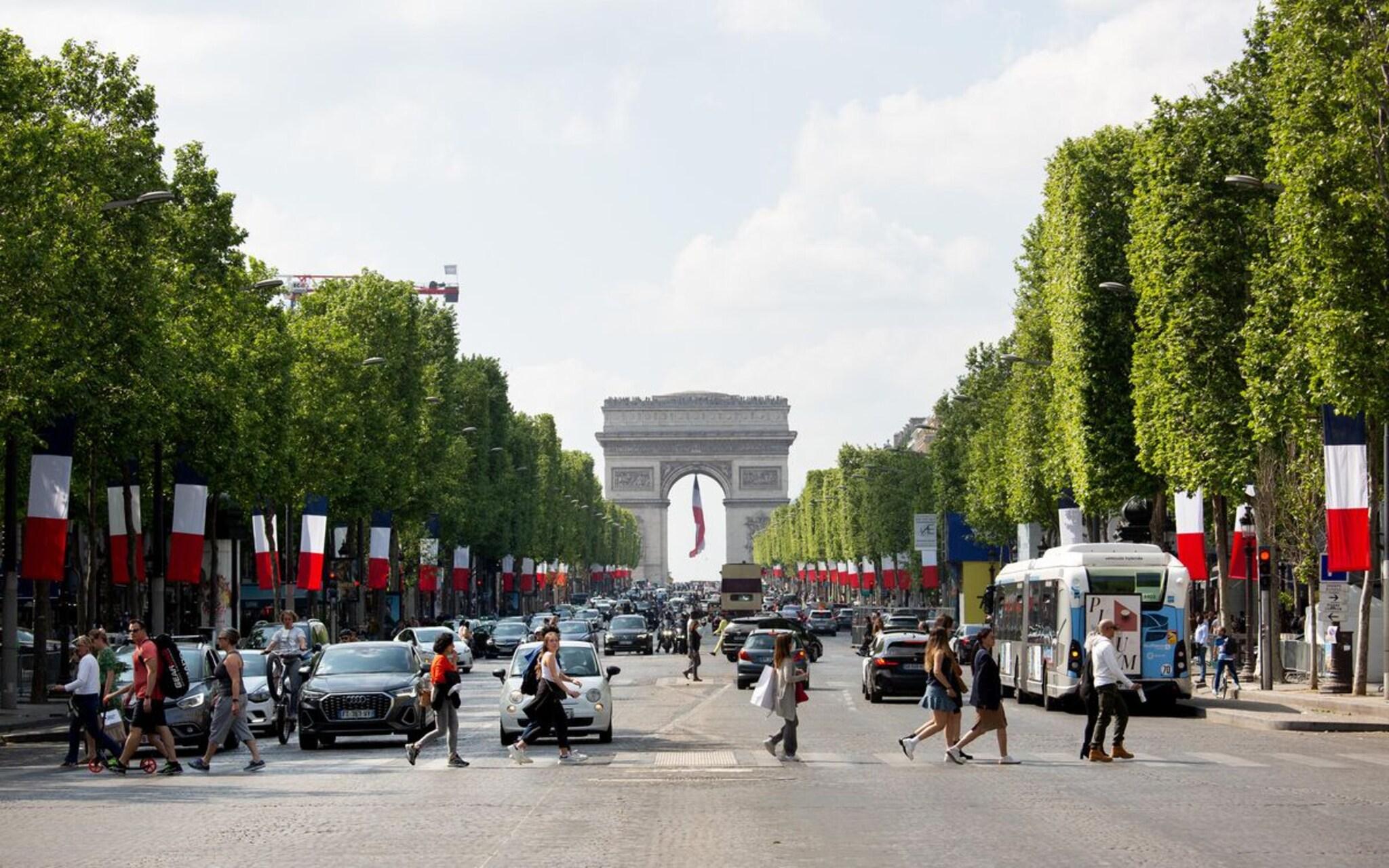 Hôtel Du Continent by null