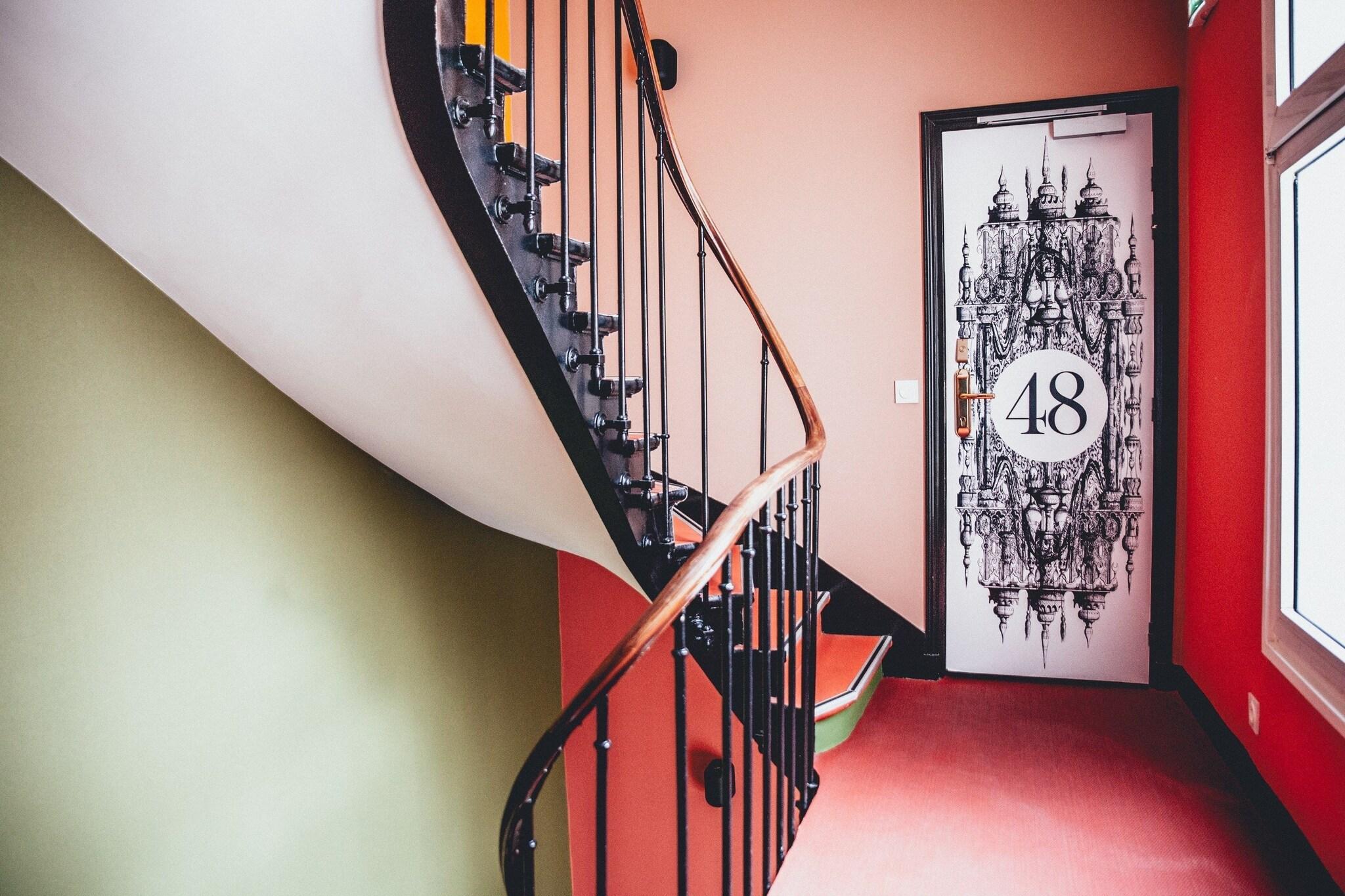 Hôtel Du Continent by null