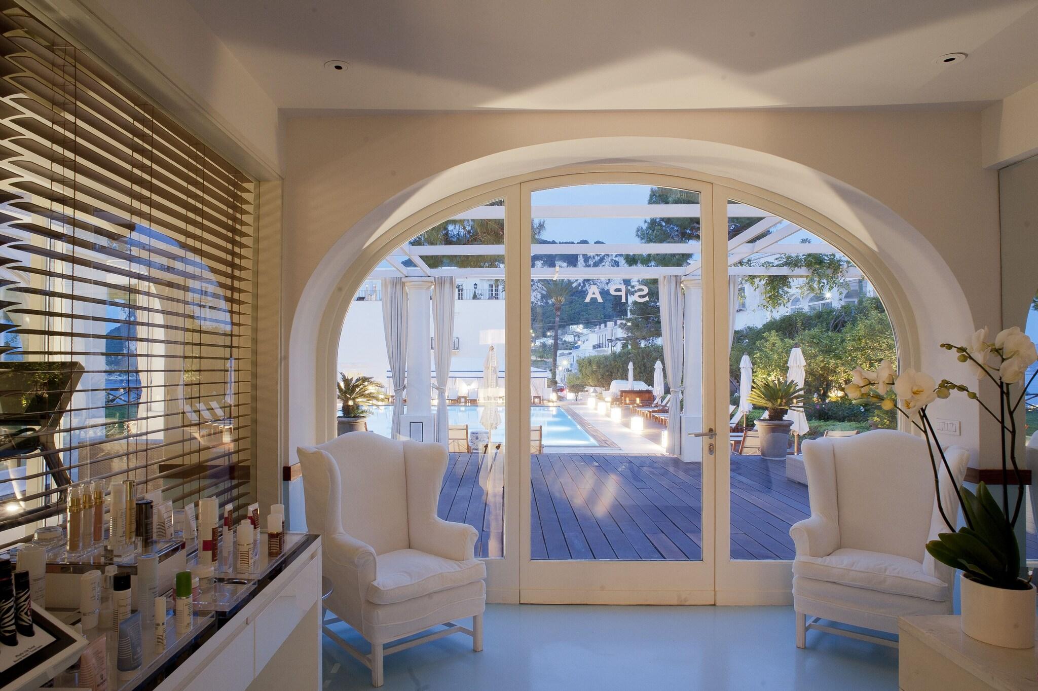 J.K. Place Capri by null