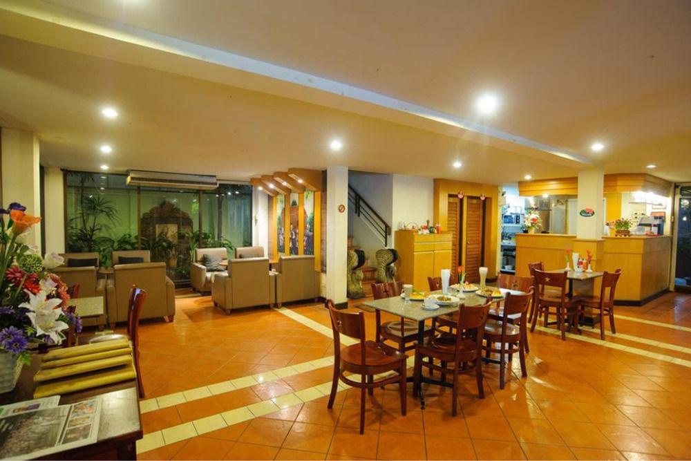 Diamond City Place Hotel