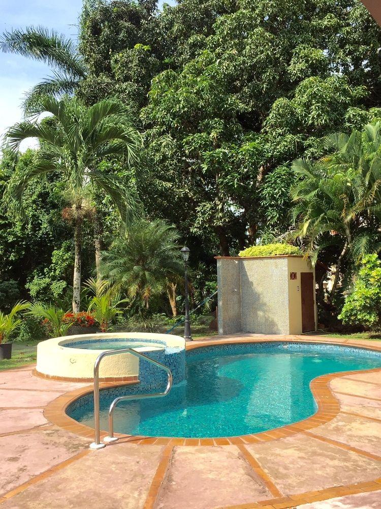 Albrook Inn by null