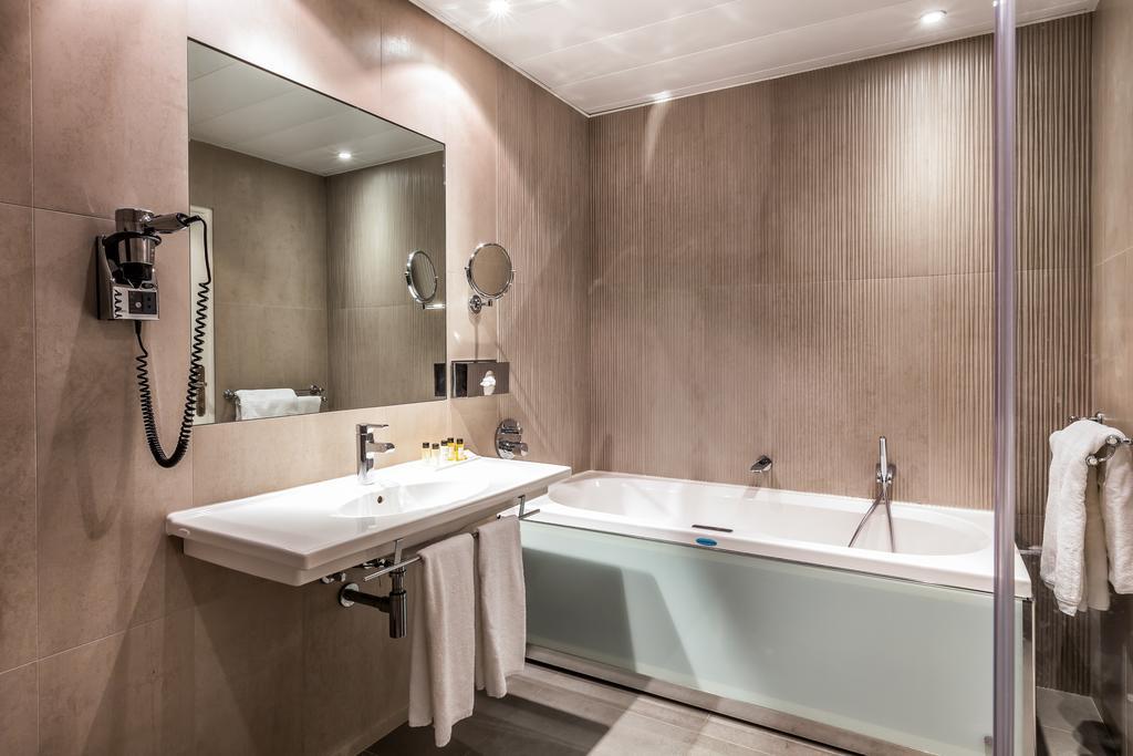 Aigle Noir Fontainebleau - MGallery Collection by null