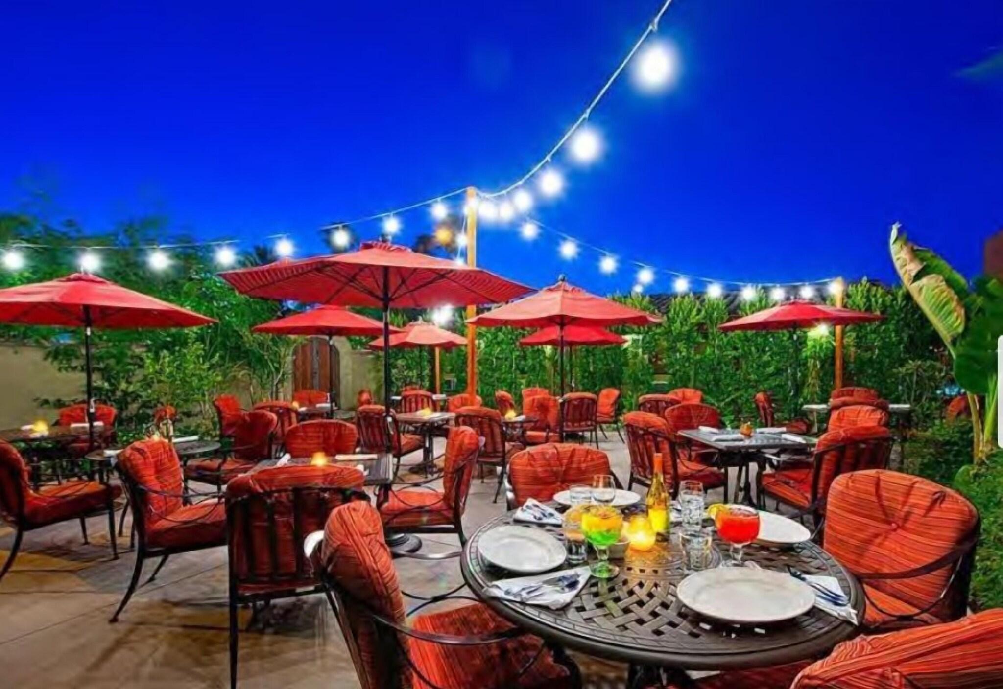 Los Arboles Hotel by null