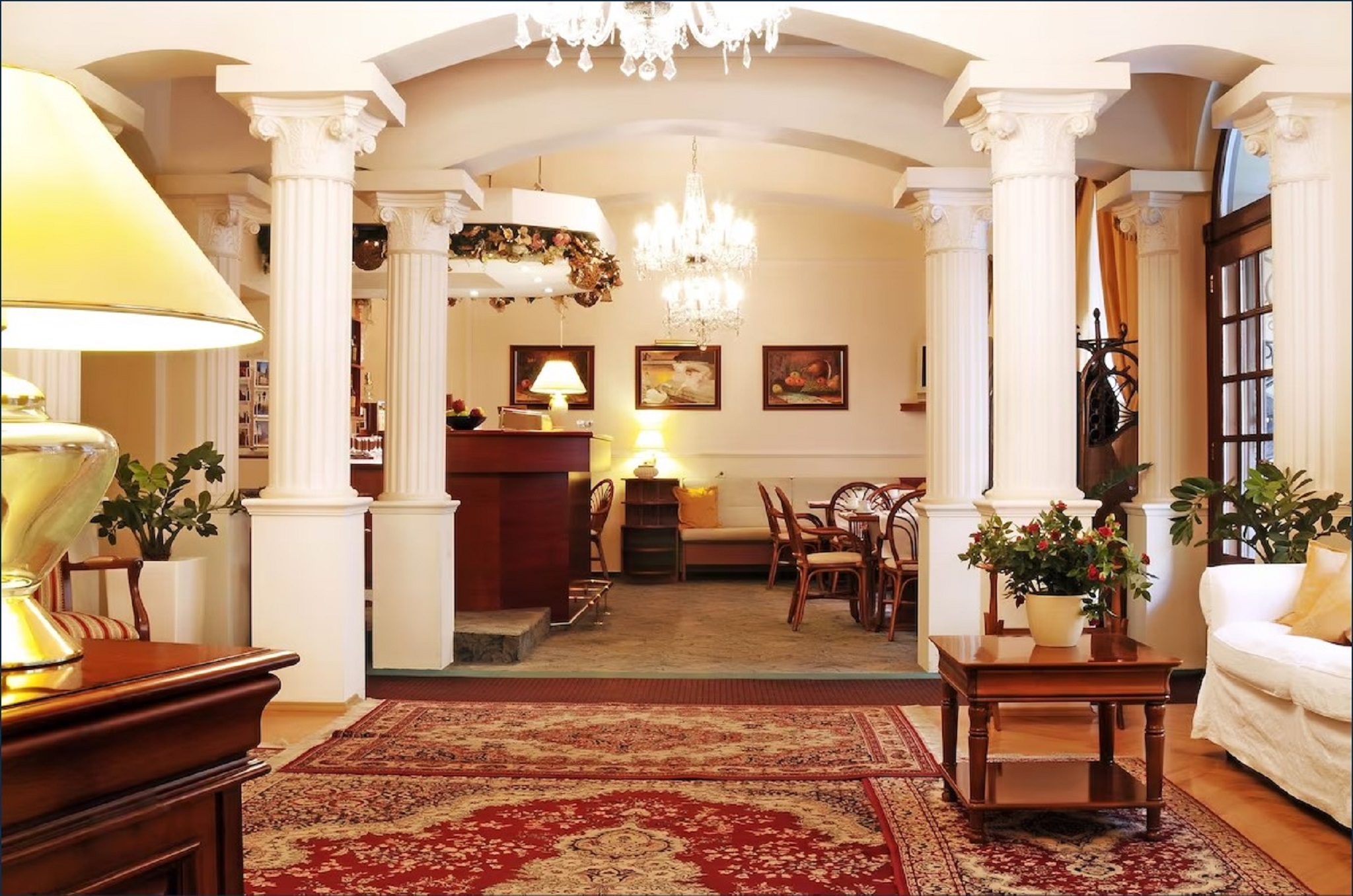 Fleur De Lis Hotel 
