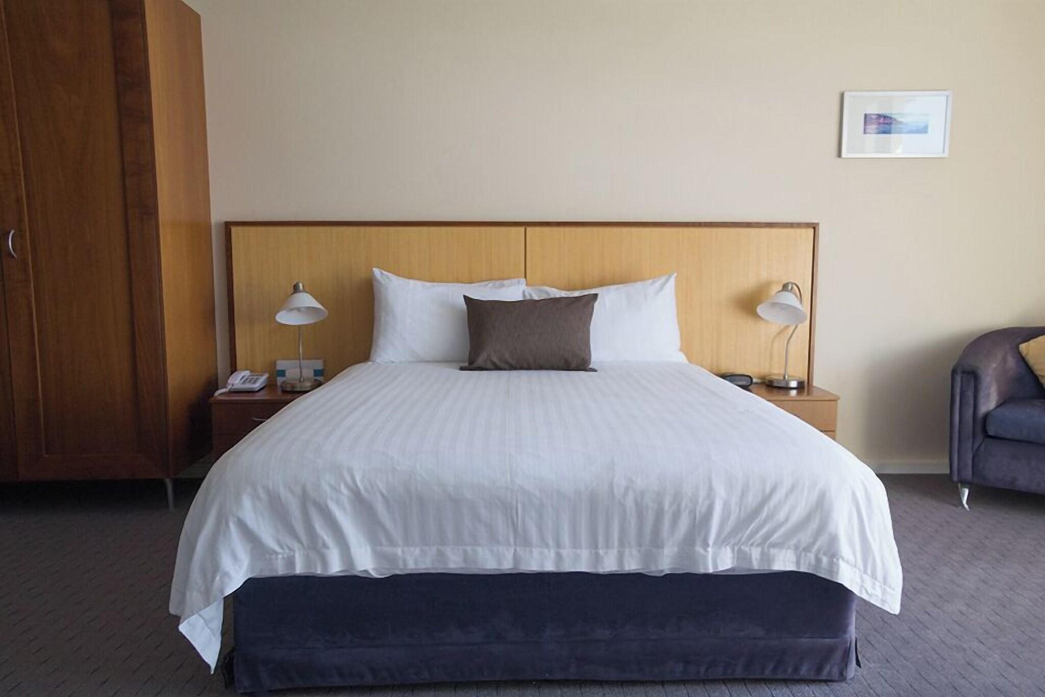 Ocean Beach Backpackers by null