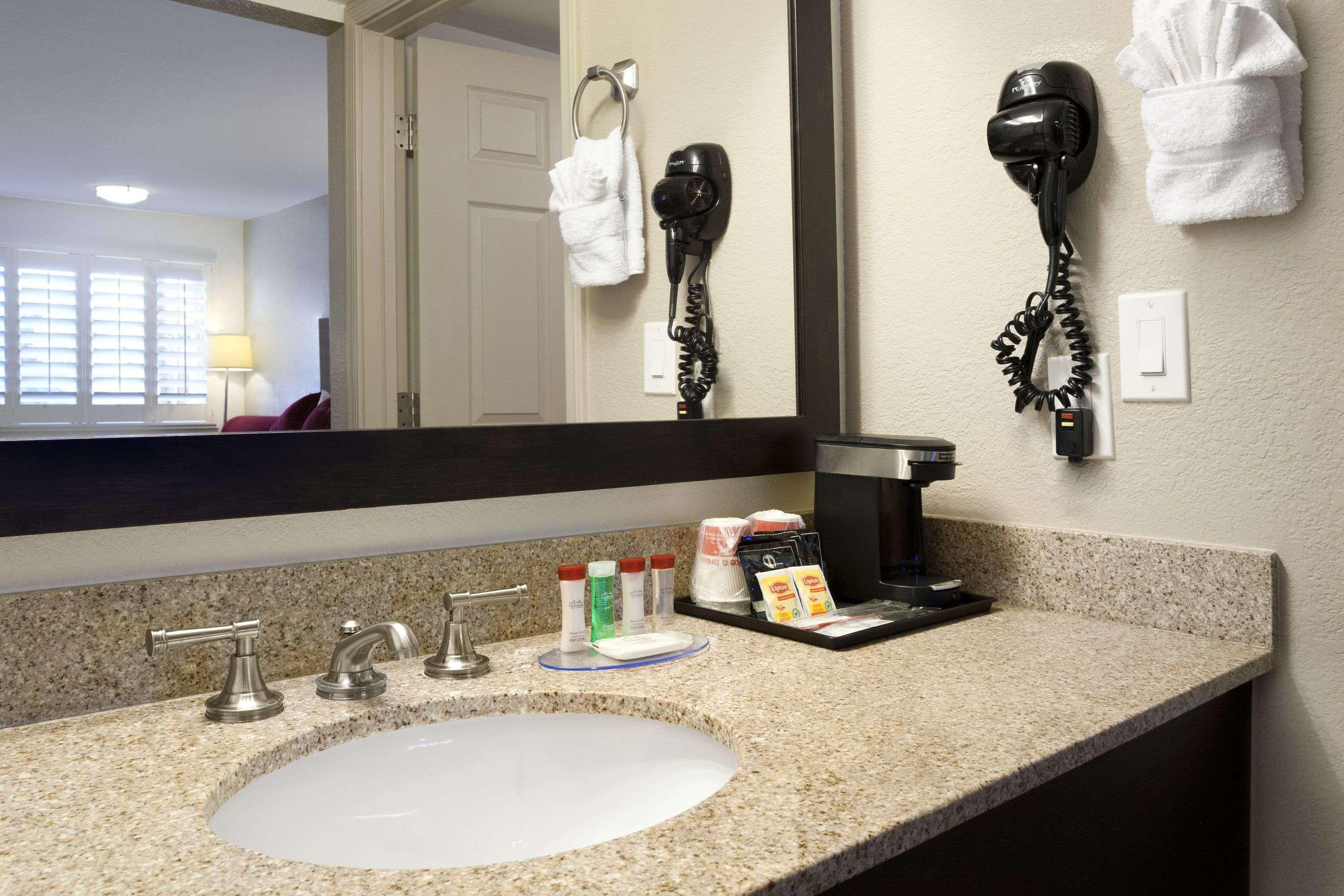Ramada Tempe/At Arizona Mills Mall