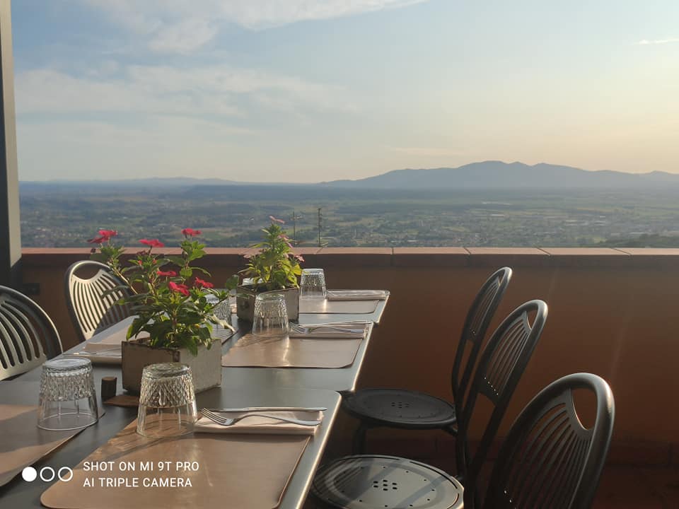 Bellavista Hotel & Restaurant