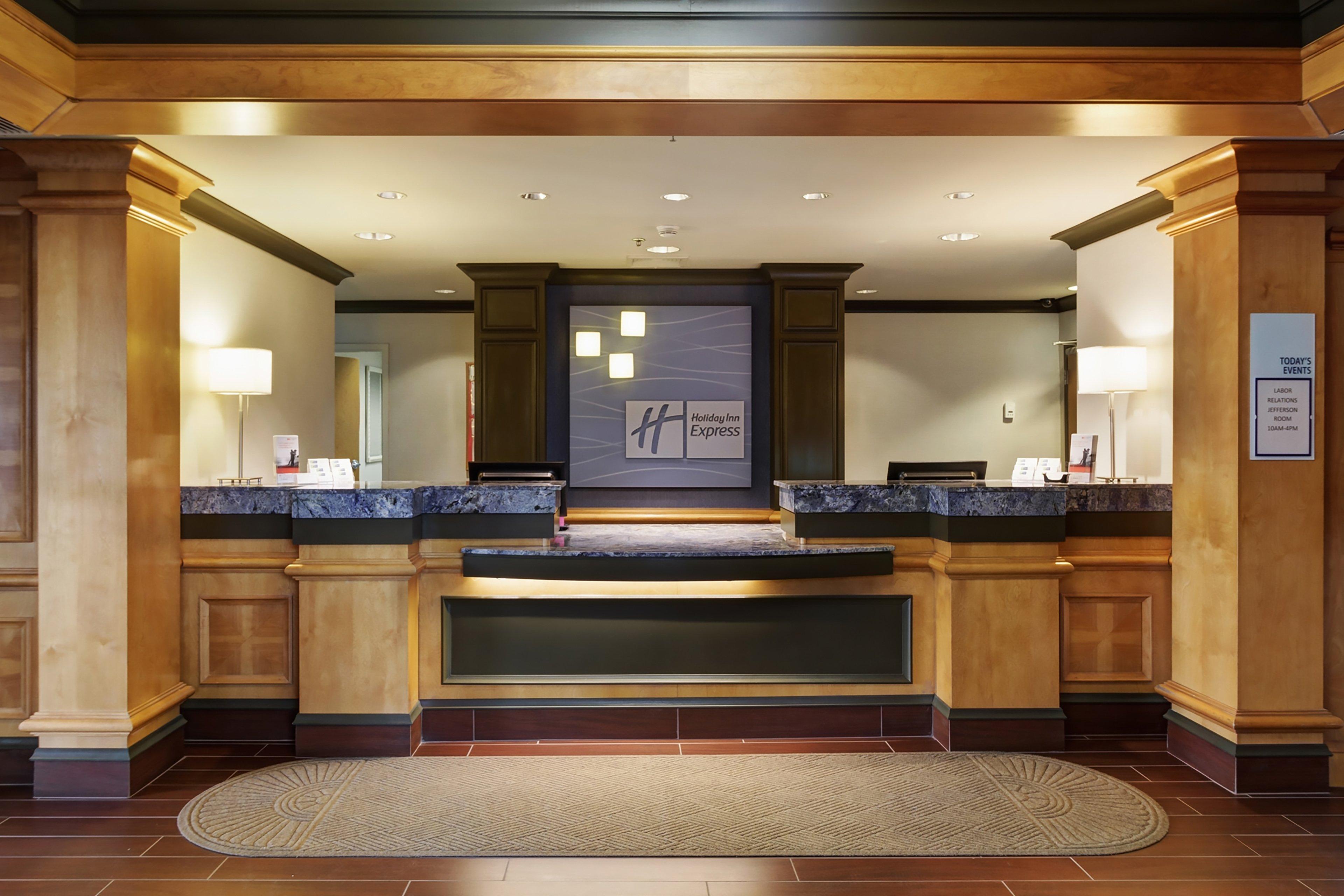 Holiday Inn Express & Suites Warwick-Providence (Airport) by null