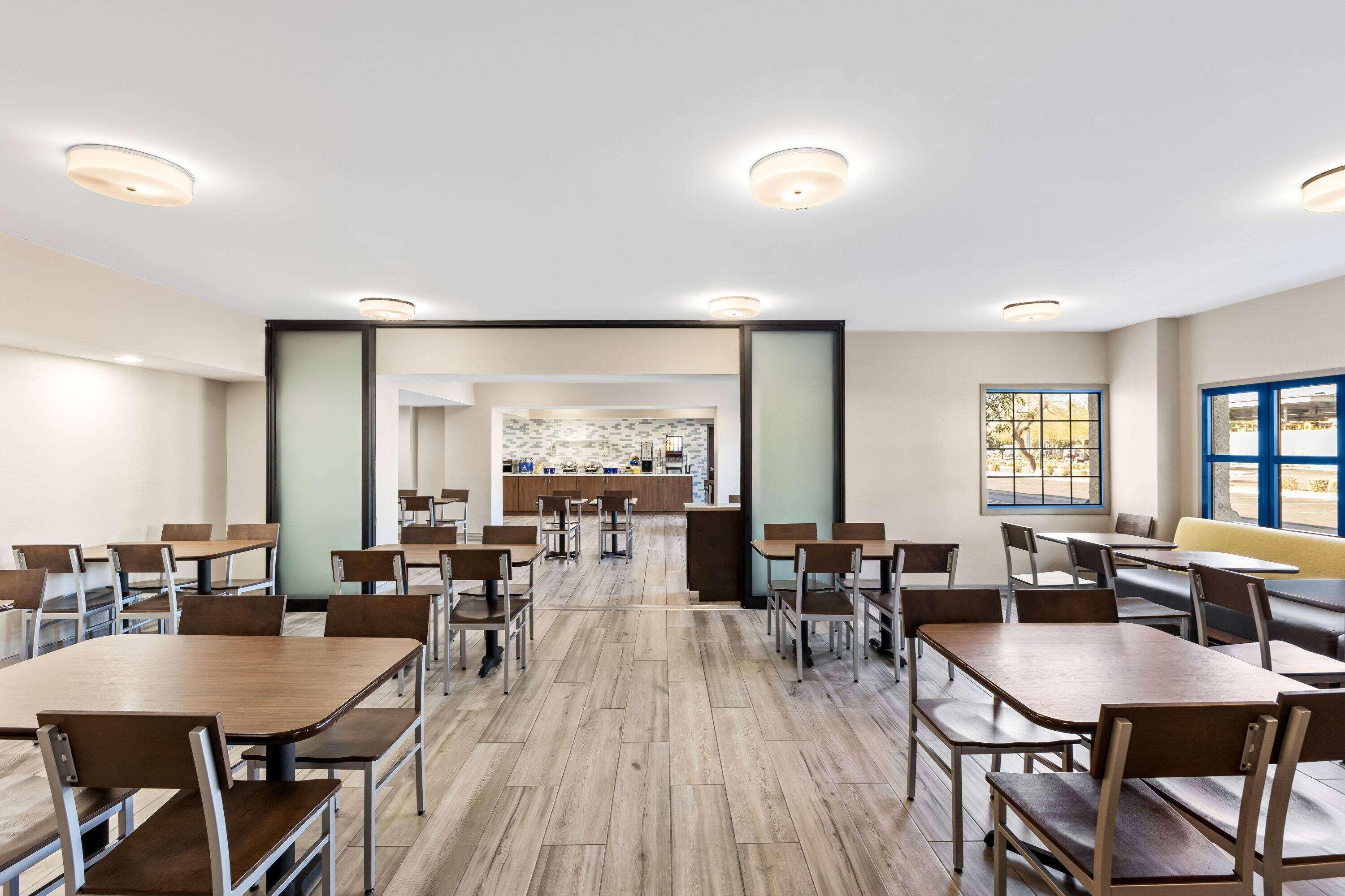 Days Inn & Suites By Wyndham Mesa Near Phoenix