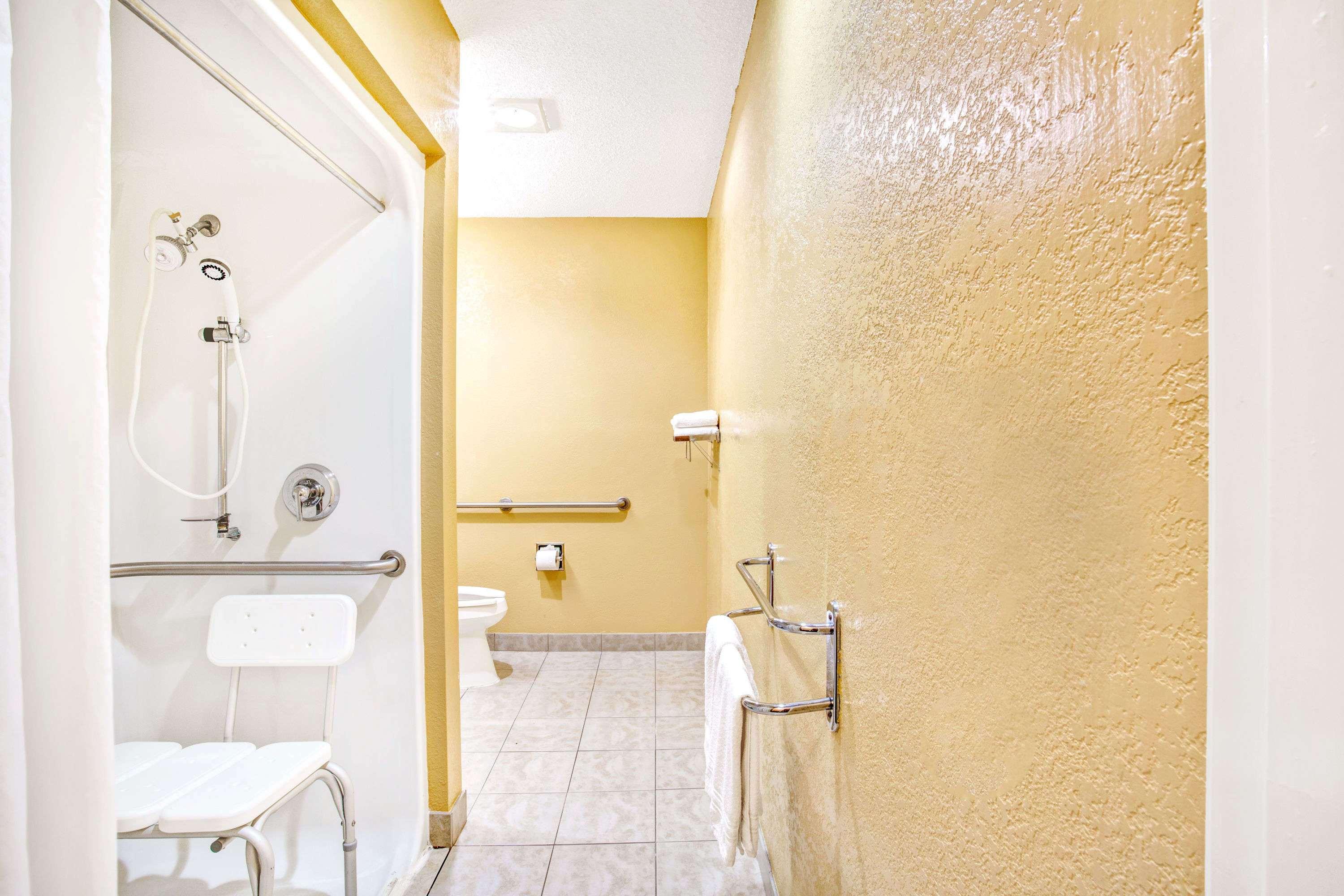 Microtel Inn & Suites By Wyndham Newport News Air