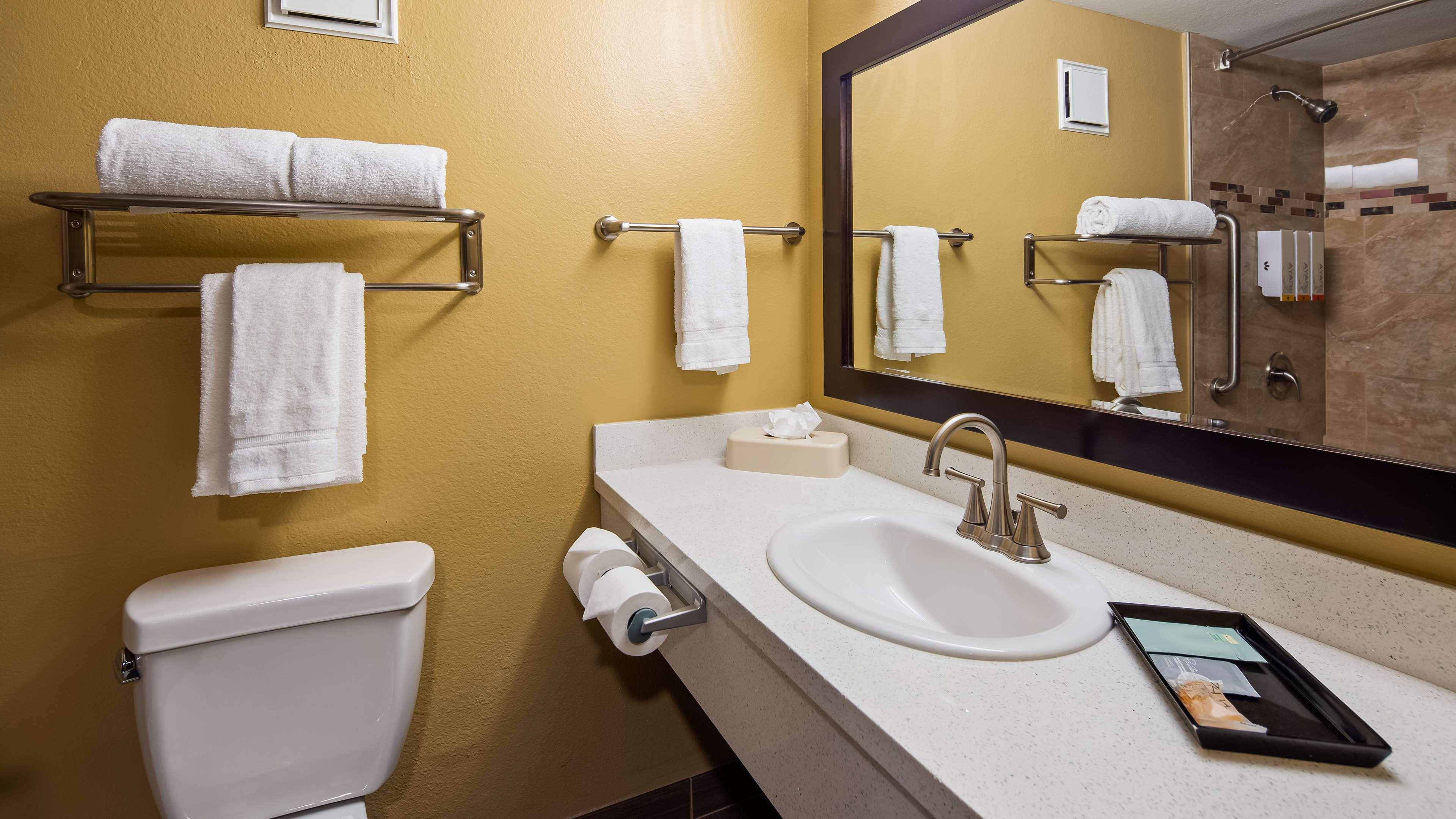 Best Western Laos Mar Hotel & Suites