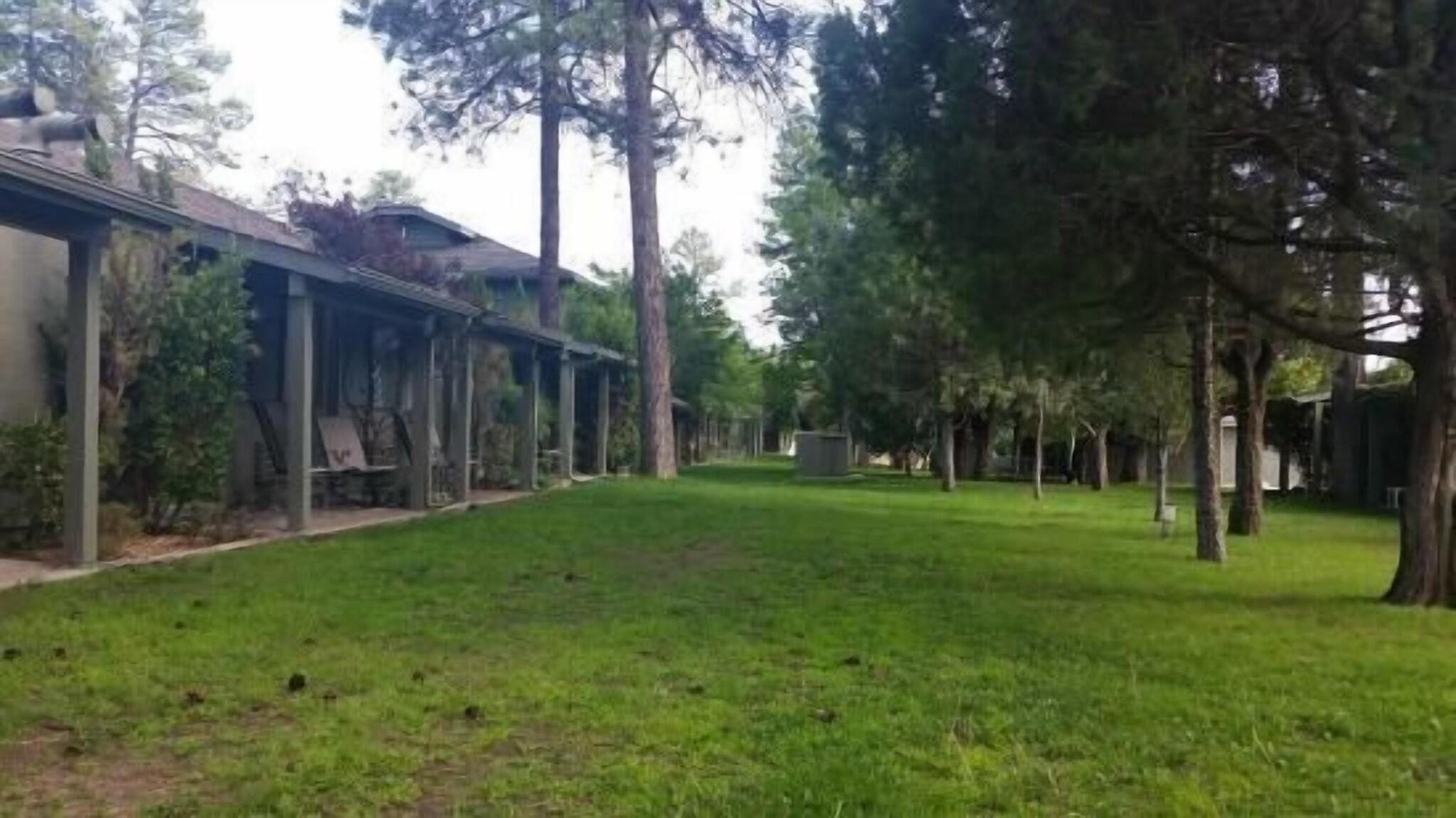 Majestic Mountain Inn by null