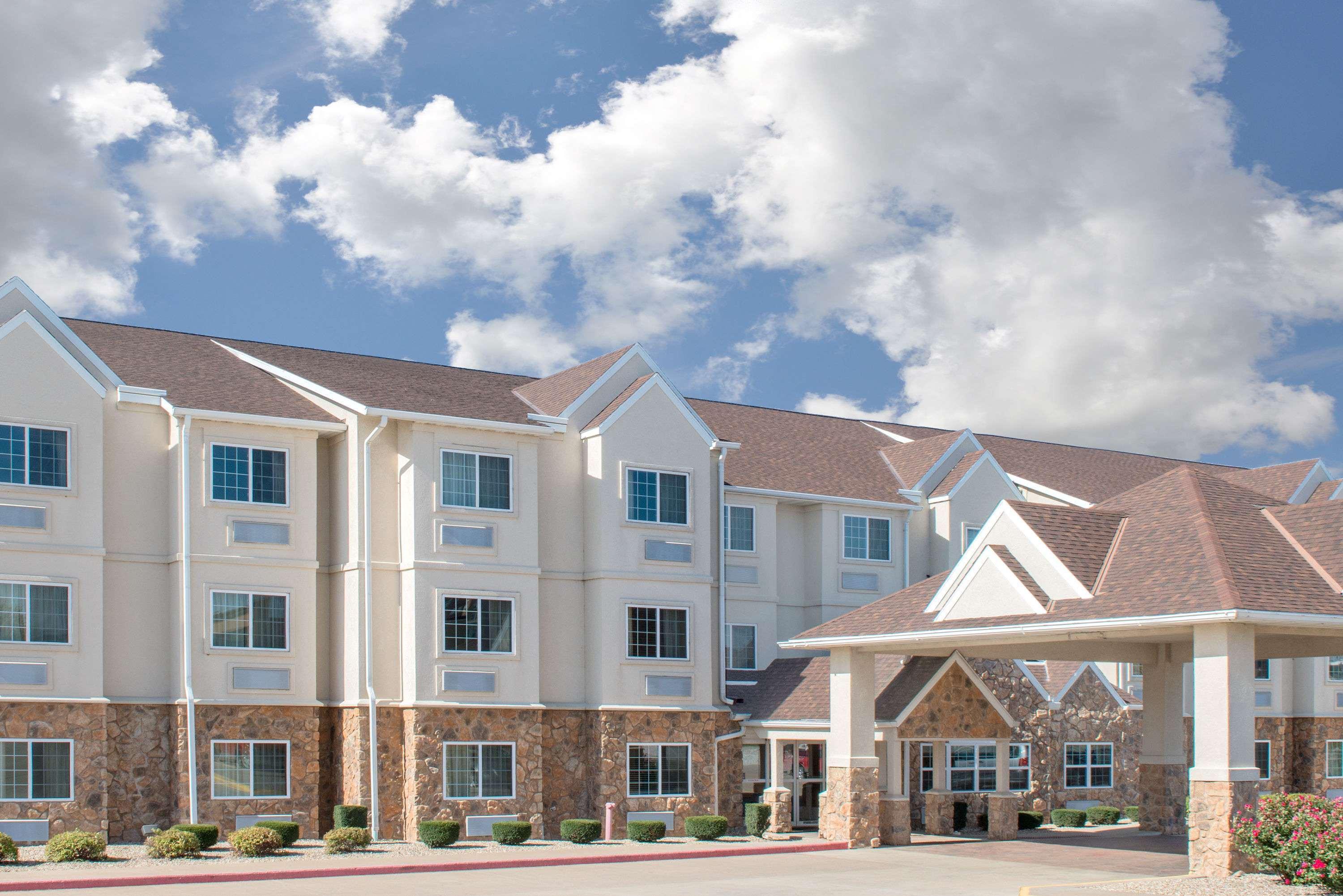 Microtel Inn & Suites by Wyndham Quincy image