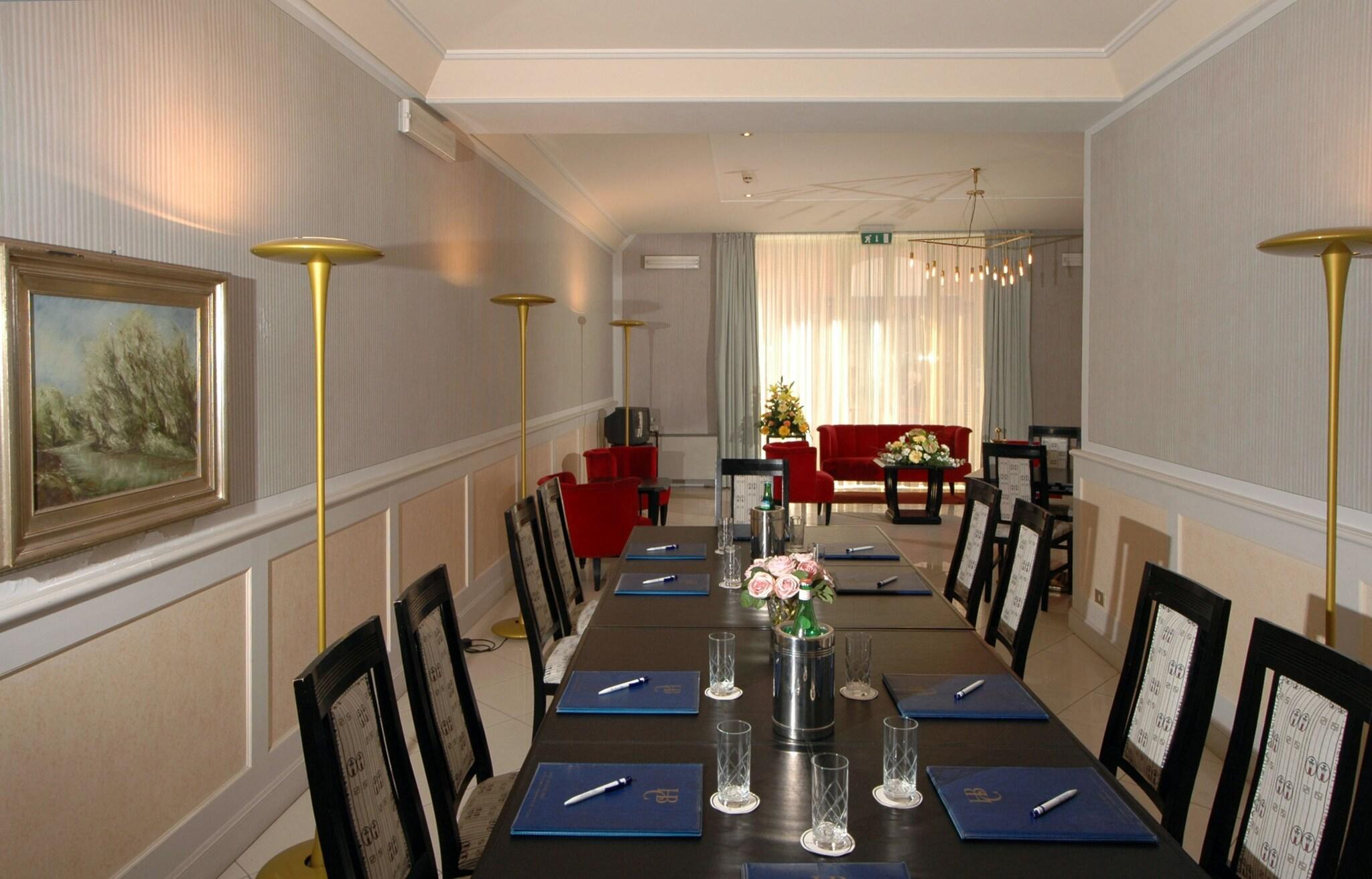 Hotel Centrale Byron by null