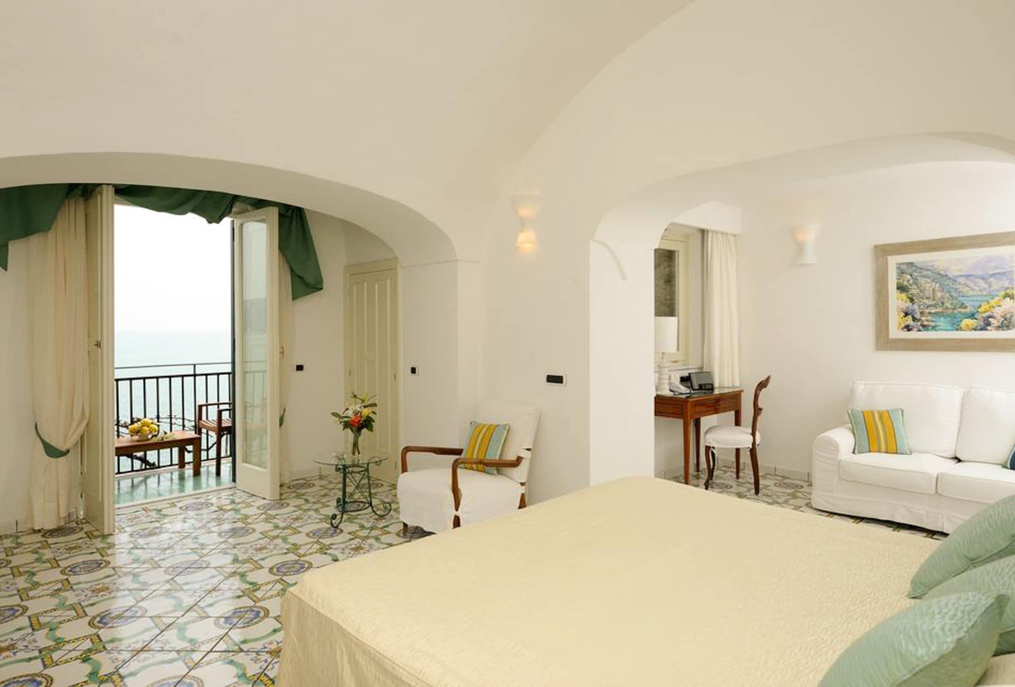Santa Caterina Hotel by null