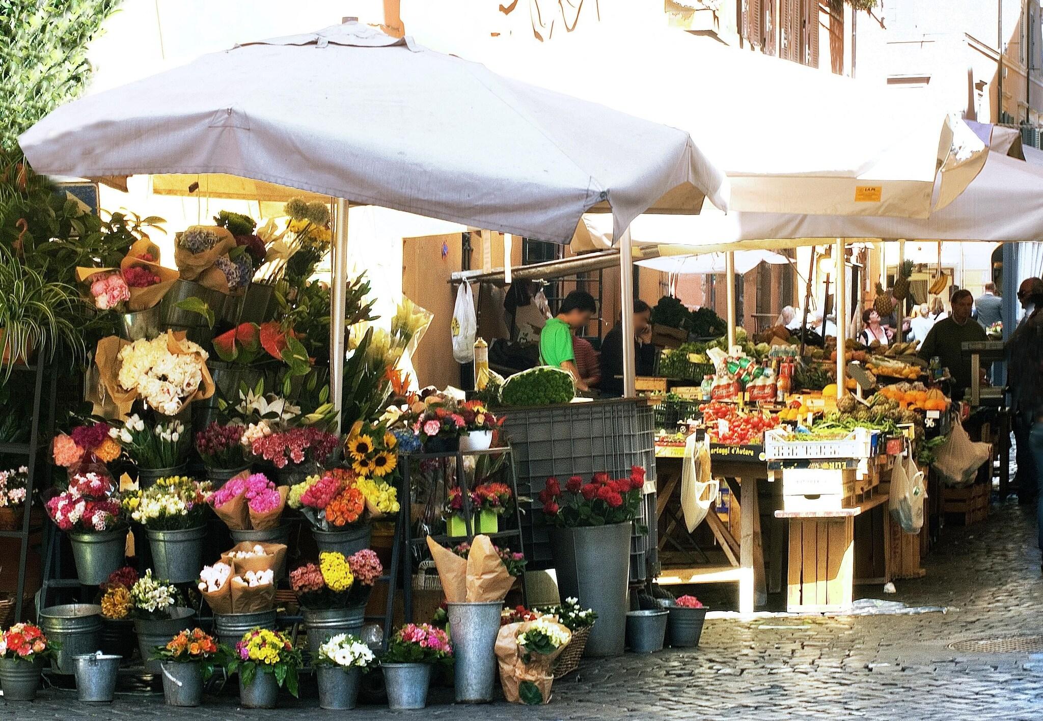 Mario de' Fiori 37 by null