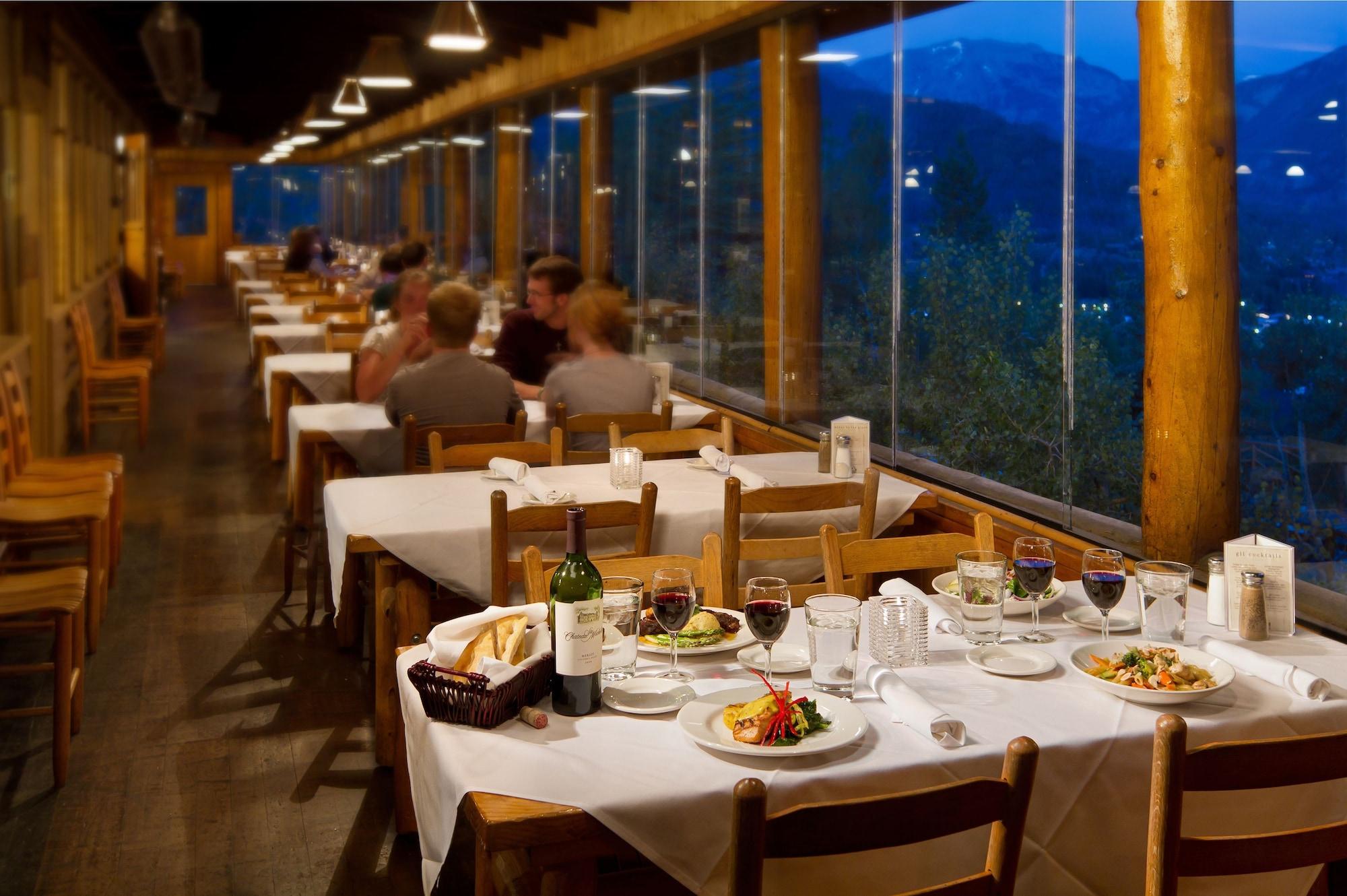 Grand Lake Lodge
