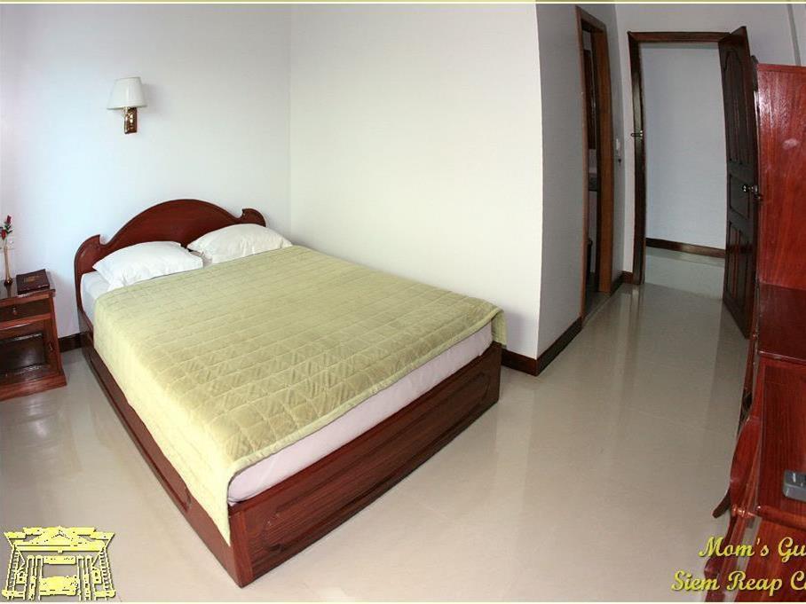 Mom's Guesthouse by null