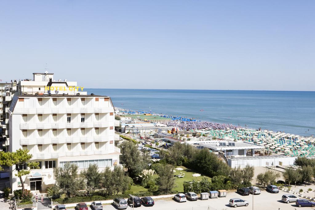 City Beach Resort - Poză