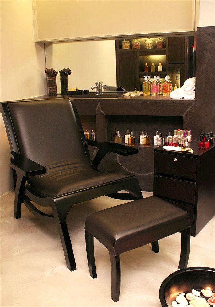 Victoria Palace - photo