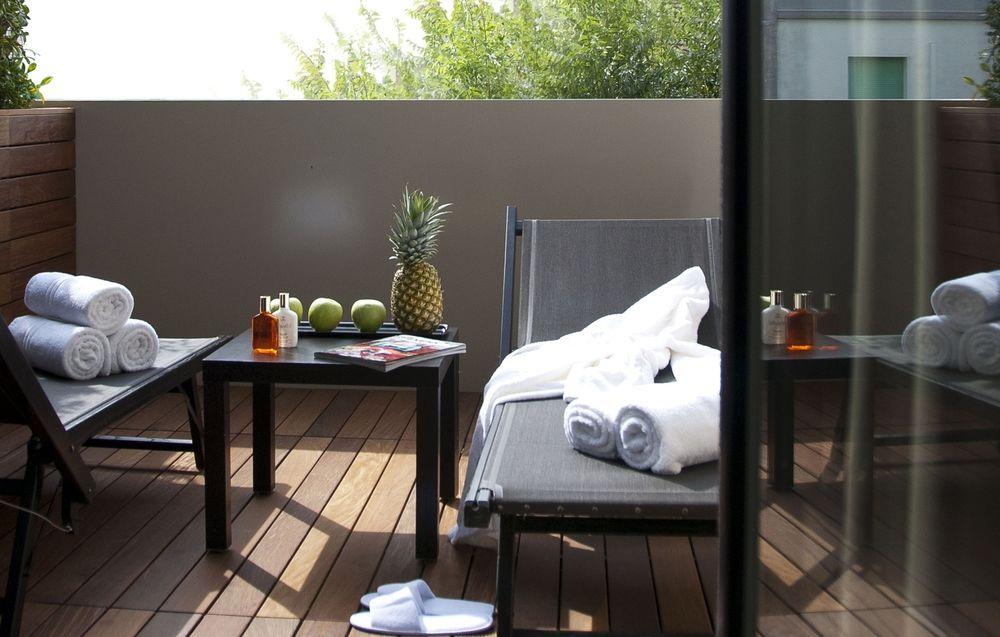 Victoria Palace - photo