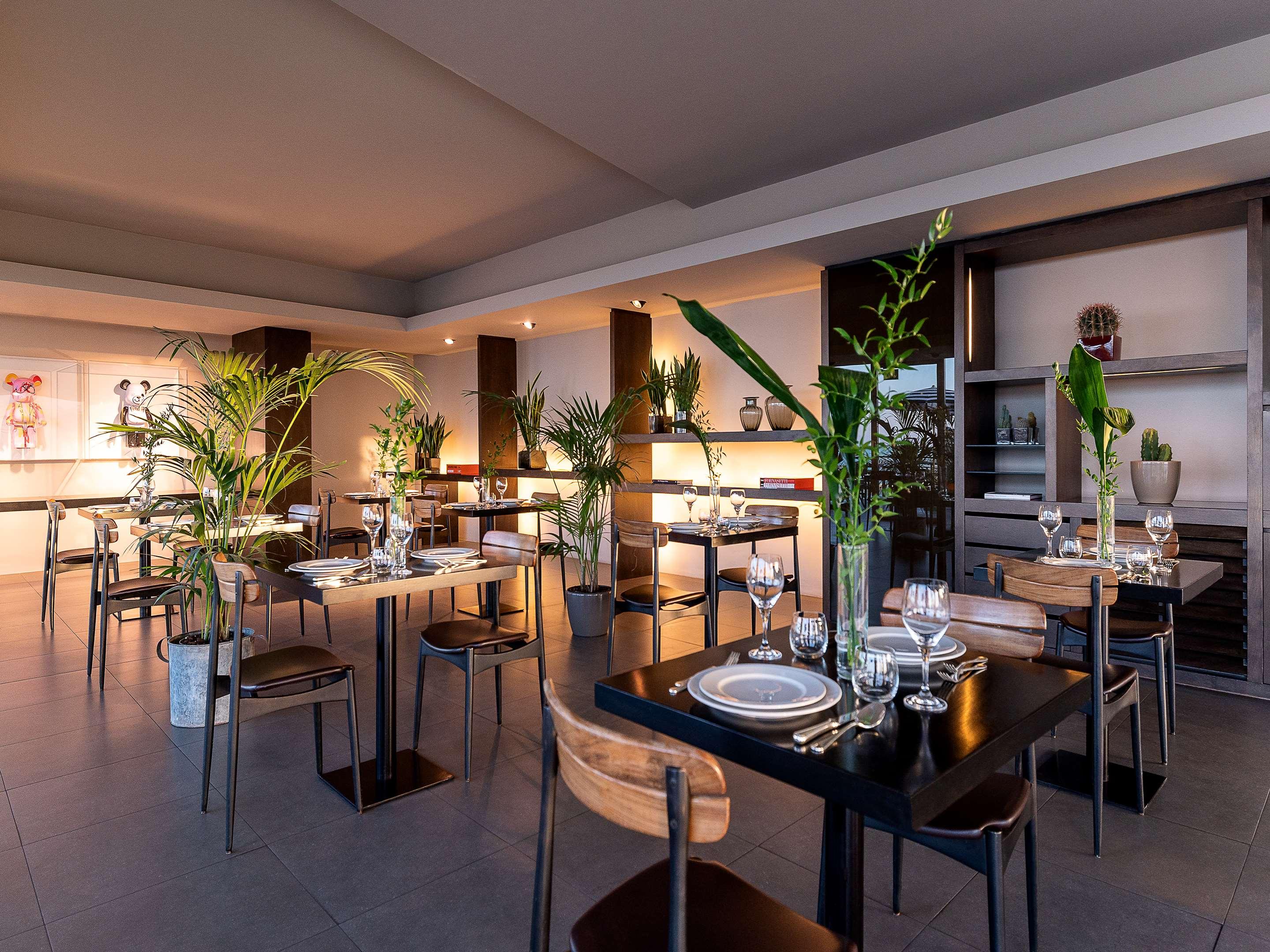 Victoria Palace - photo