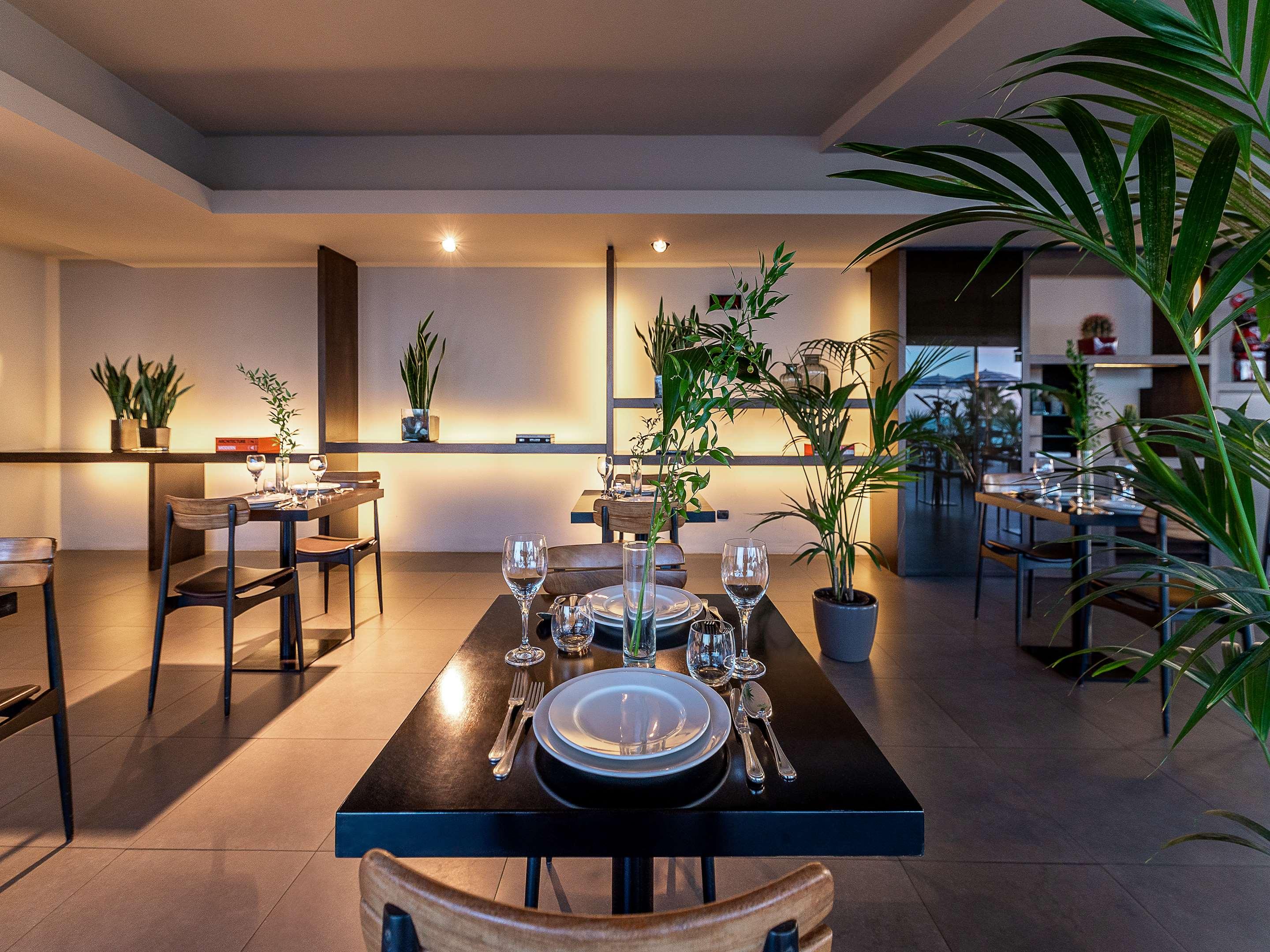 Victoria Palace - photo