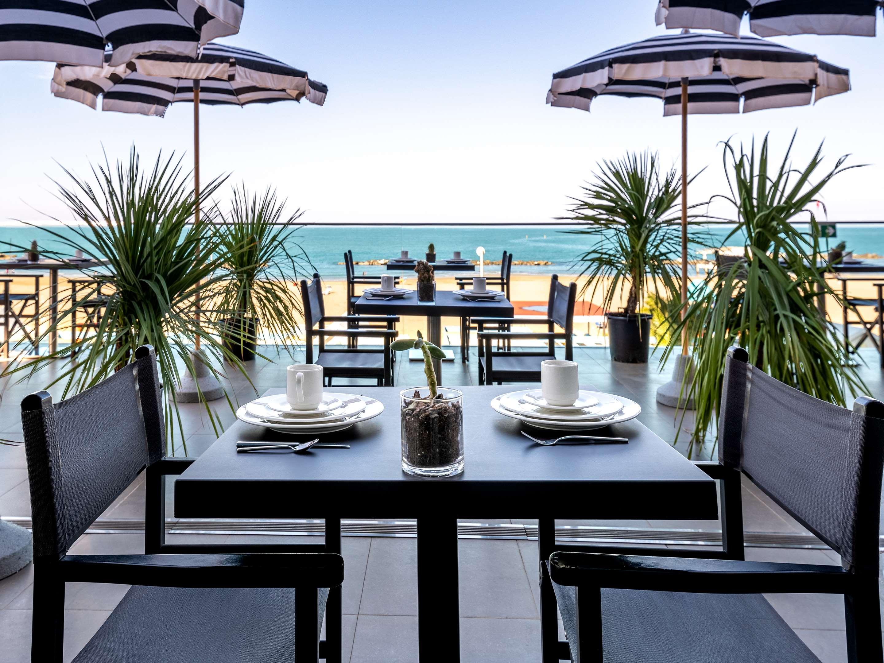 Victoria Palace - photo