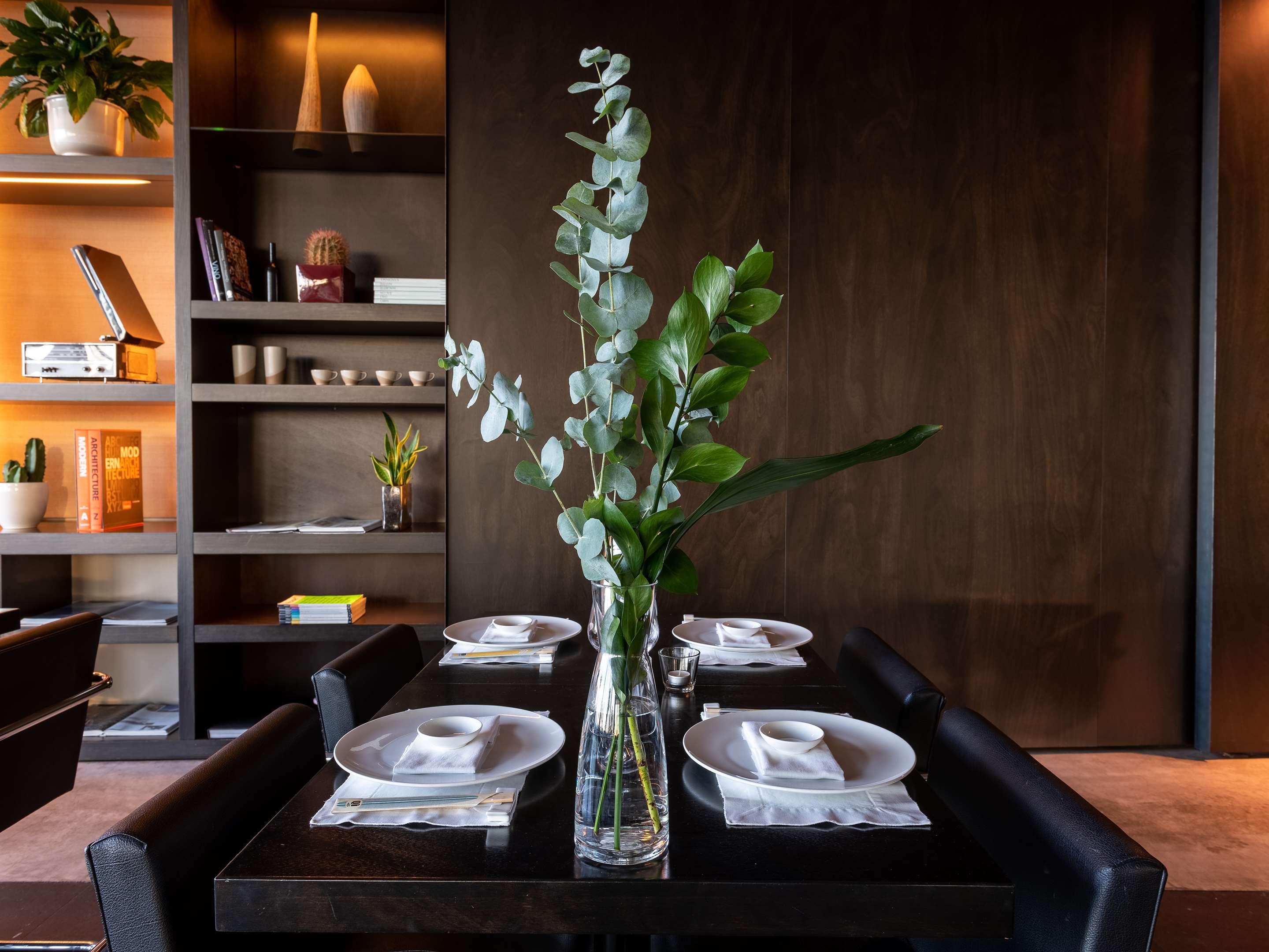 Victoria Palace - photo