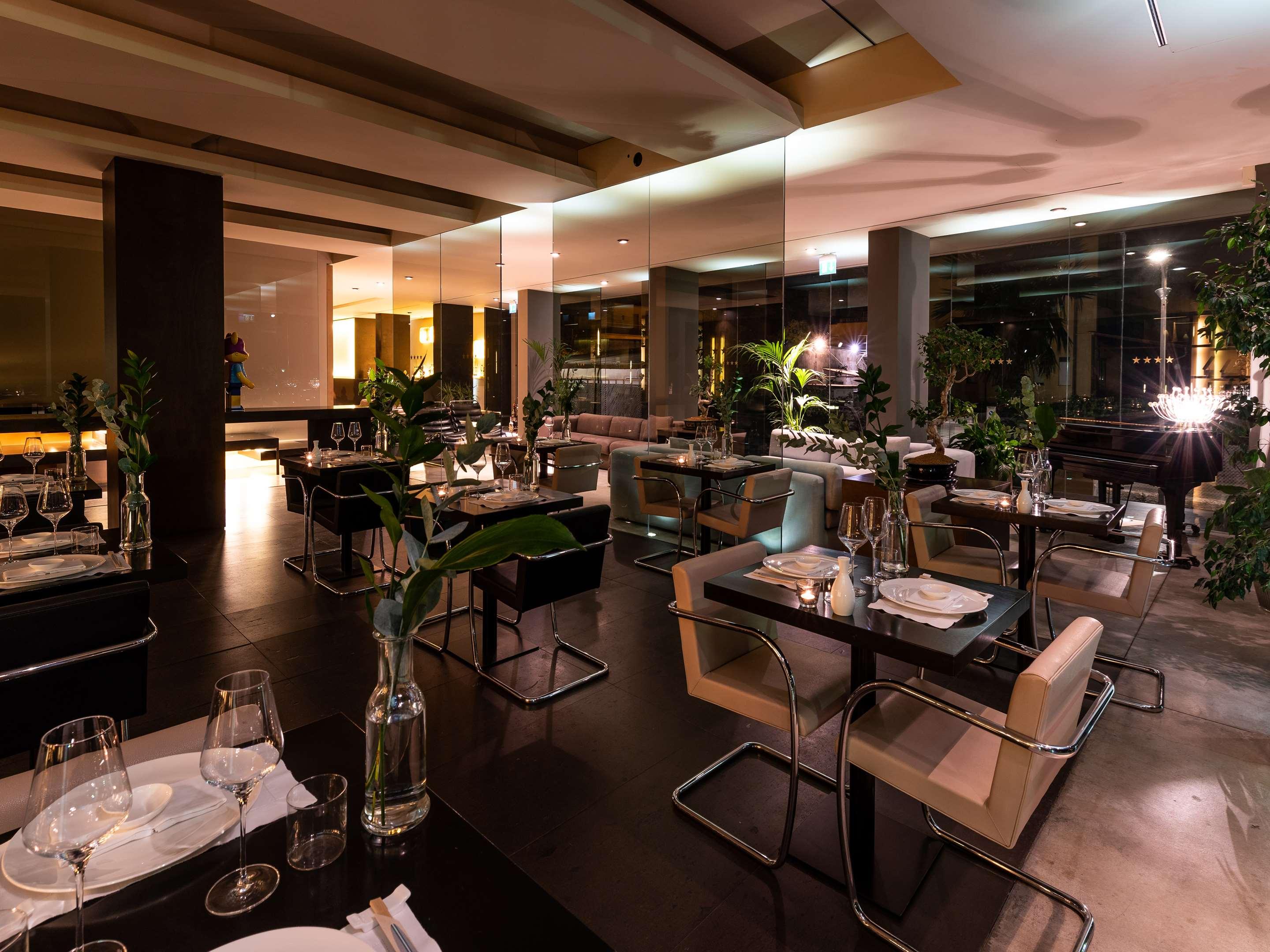 Victoria Palace - photo