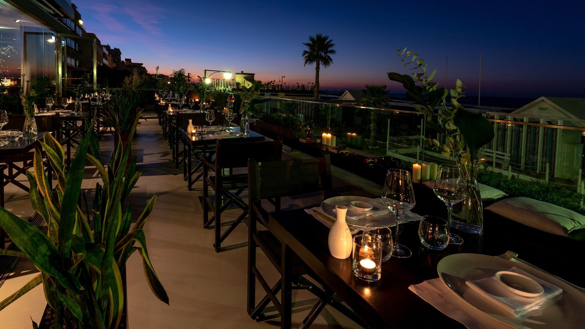 Victoria Palace - photo