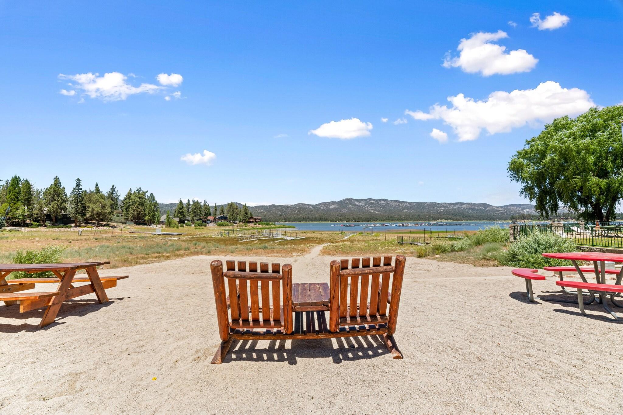 Big Bear LakeFront Lodge by null