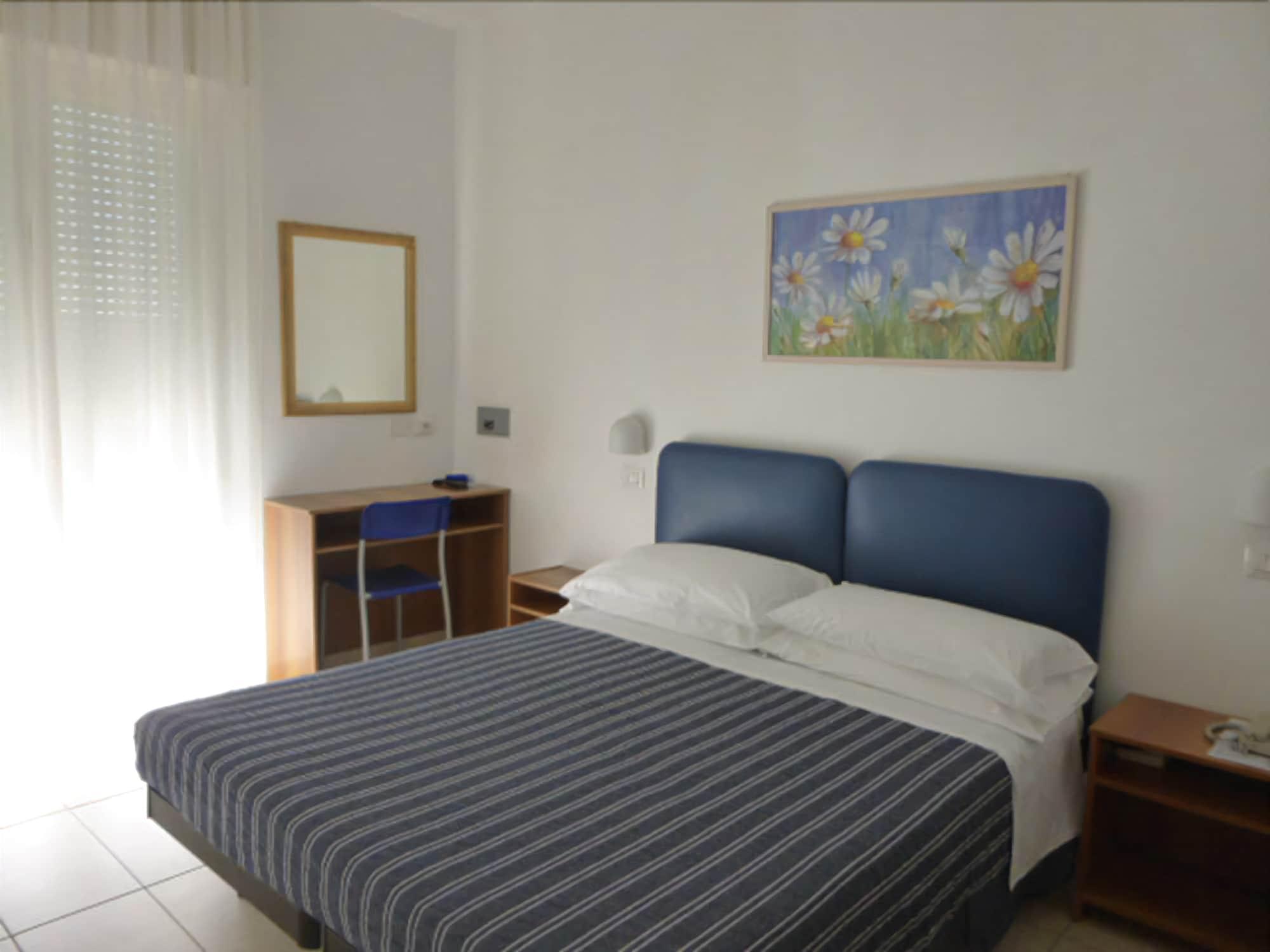 Bike Hotel Berenice Rimini Mare & Wellness - photo