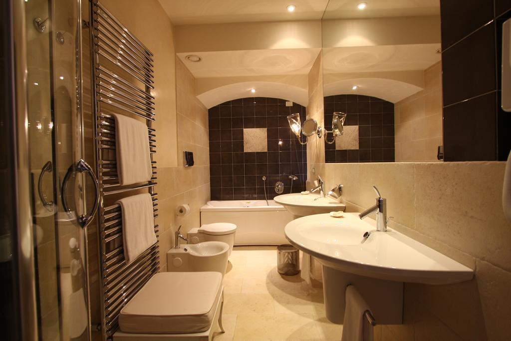 Hotel Villa Abbazia Relais & Chateaux by null