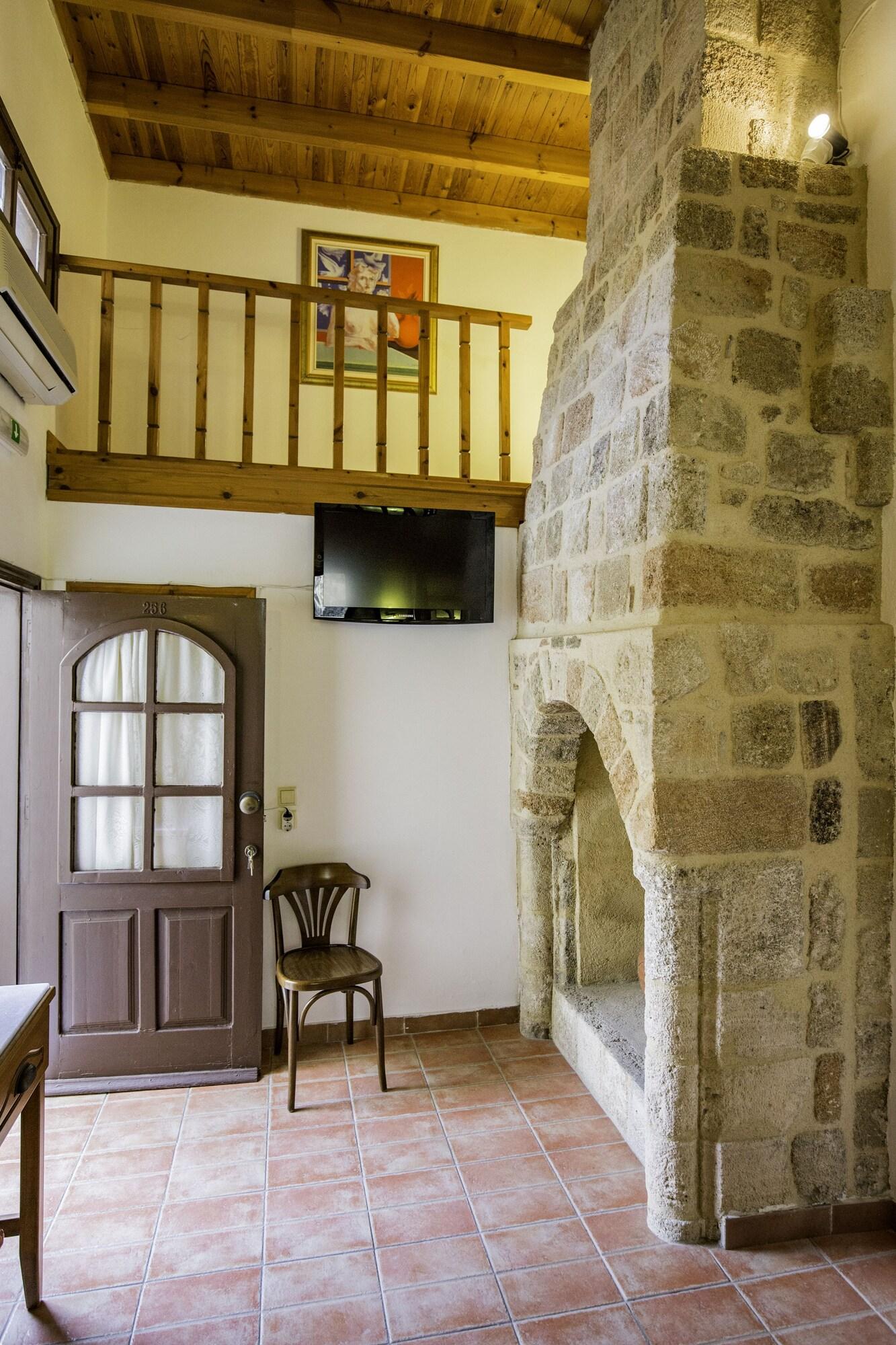 Camelot Traditional & Classic Hotel by null