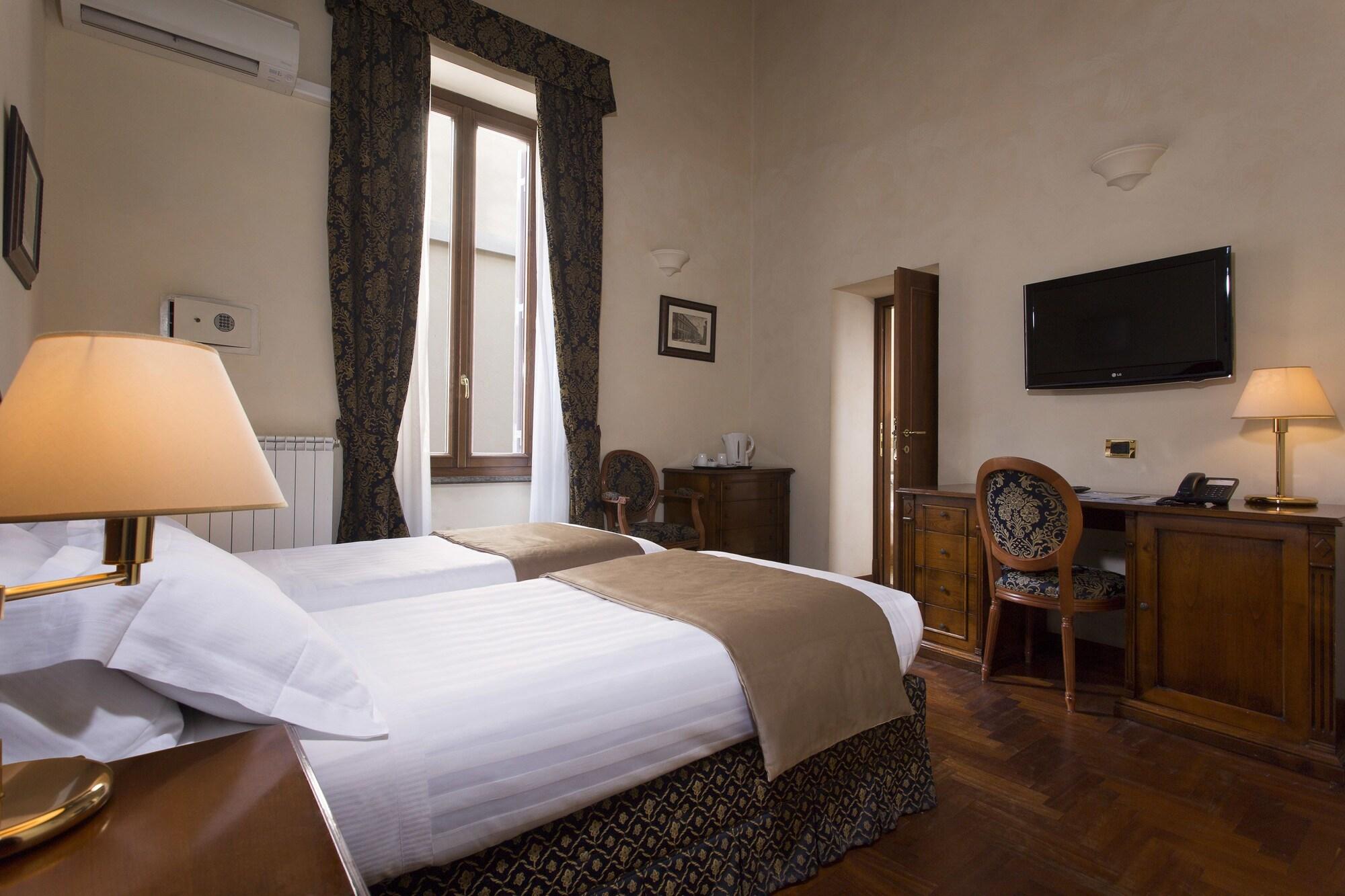 Hotel Teatro Pace by null