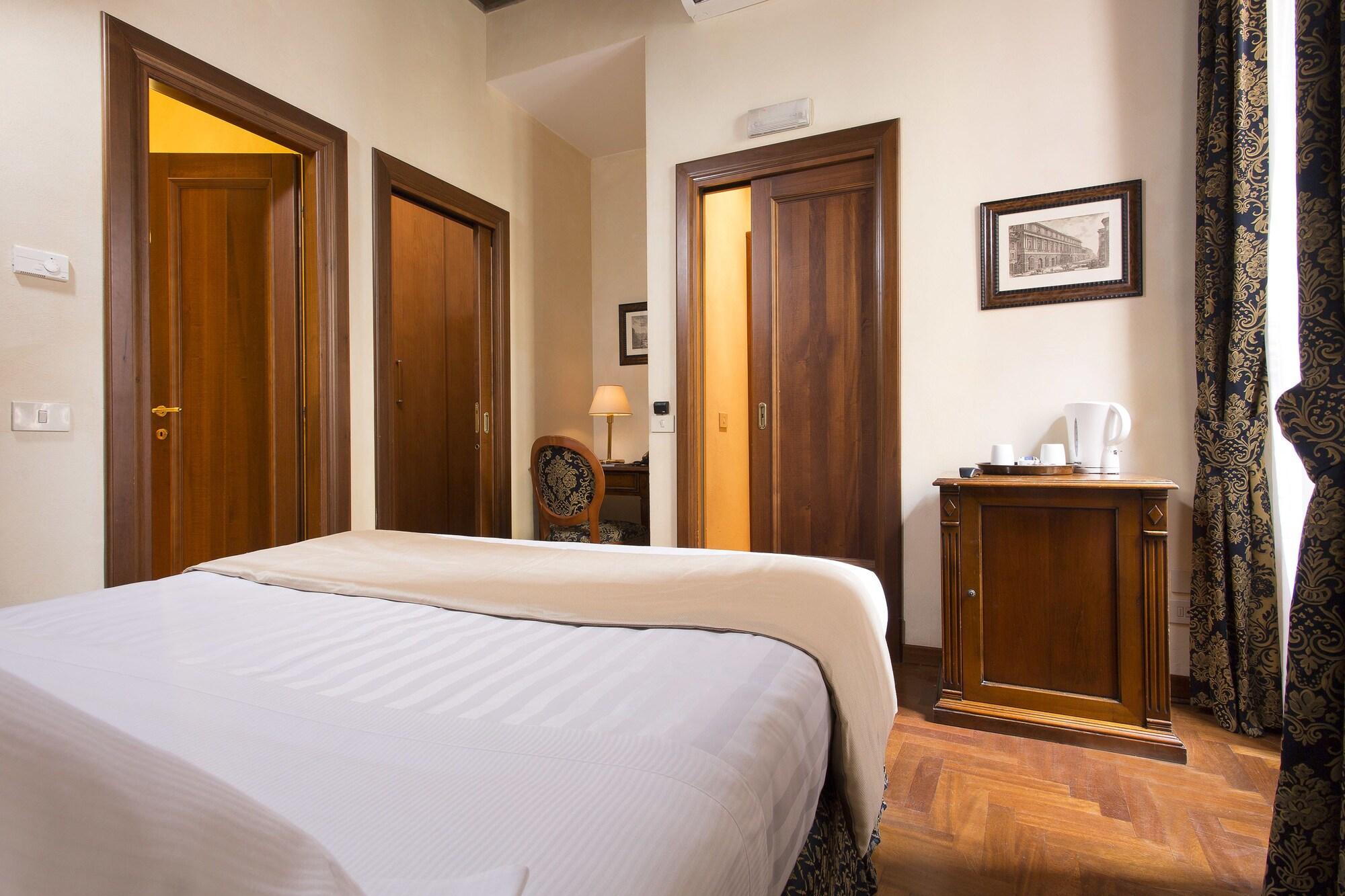 Hotel Teatro Pace by null
