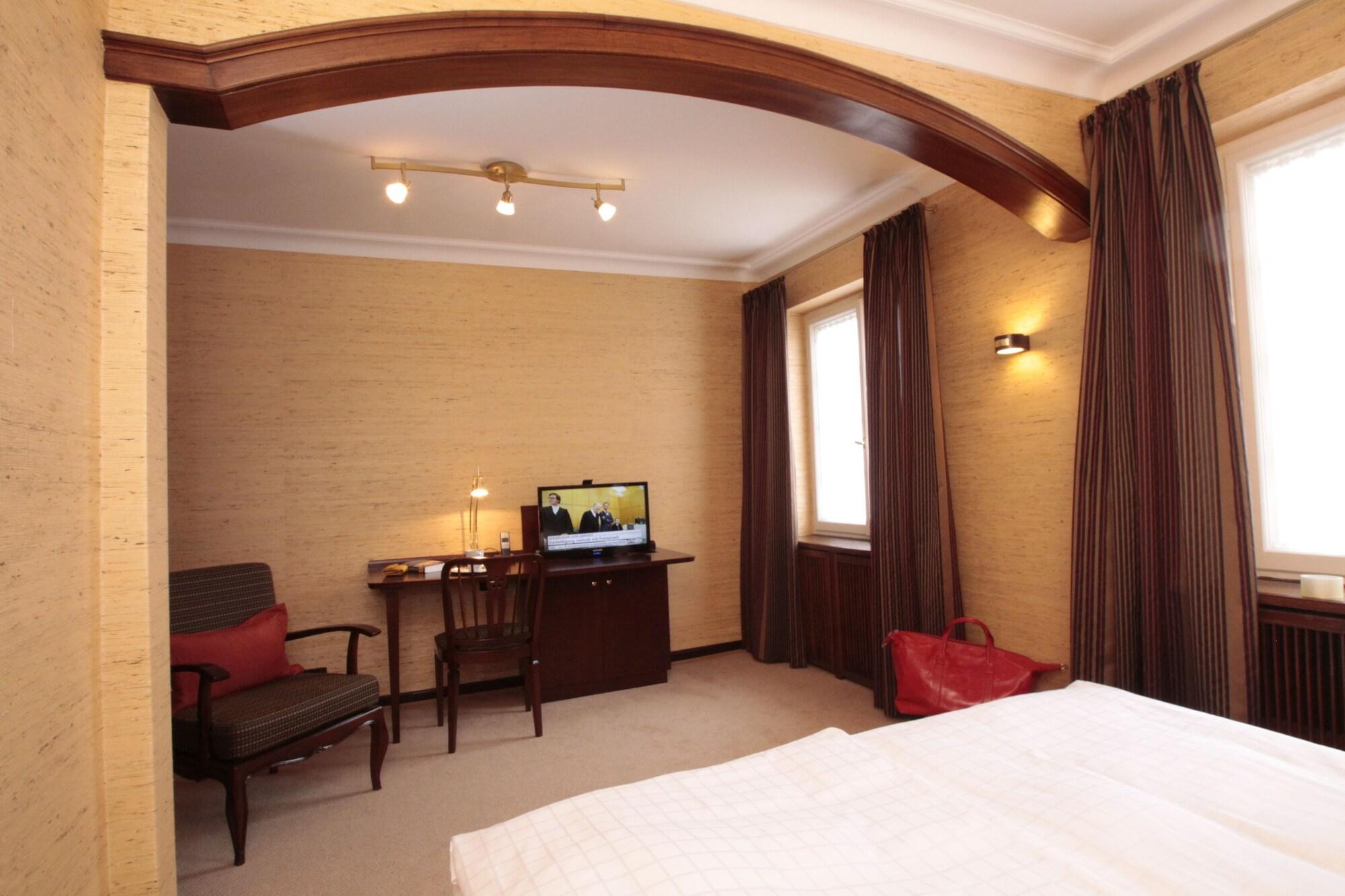 Hotel Oberkirch by null