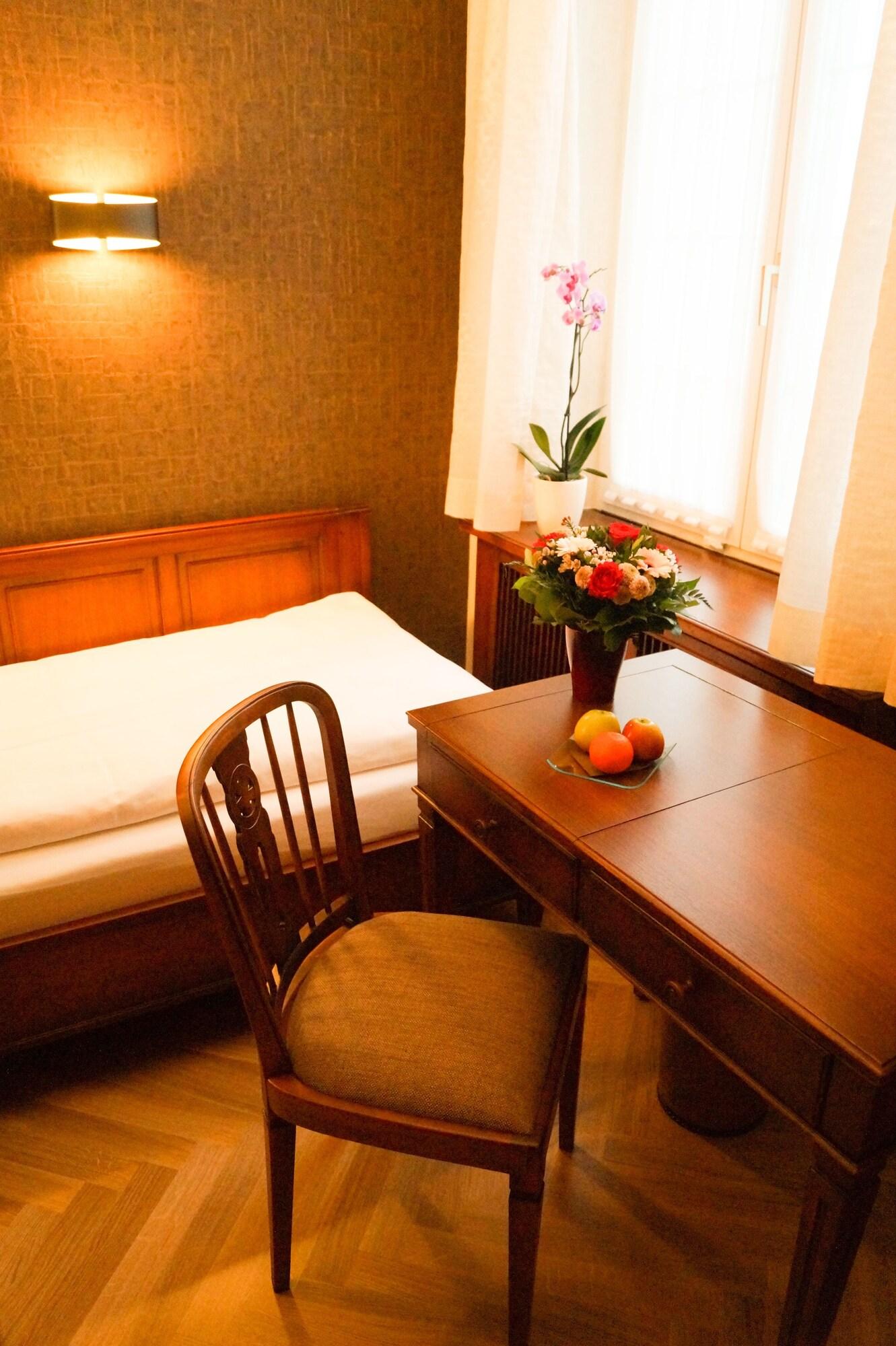 Hotel Oberkirch by null
